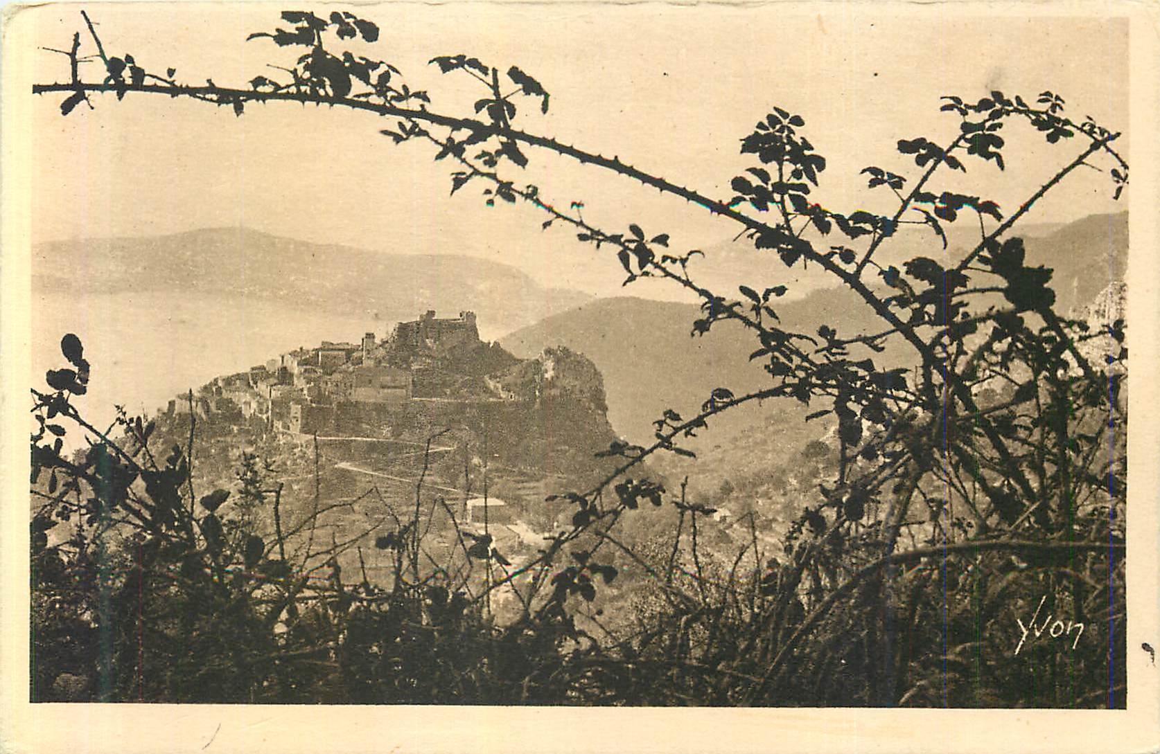 Eze — Village vu à travers les mûriers — Les Éditions d'Art YVON, n°308