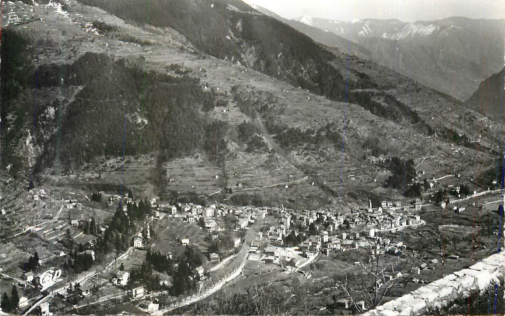 CPM St Martin Vesubie (A M) Alt 1000m Vu de la Route de Valdeblore