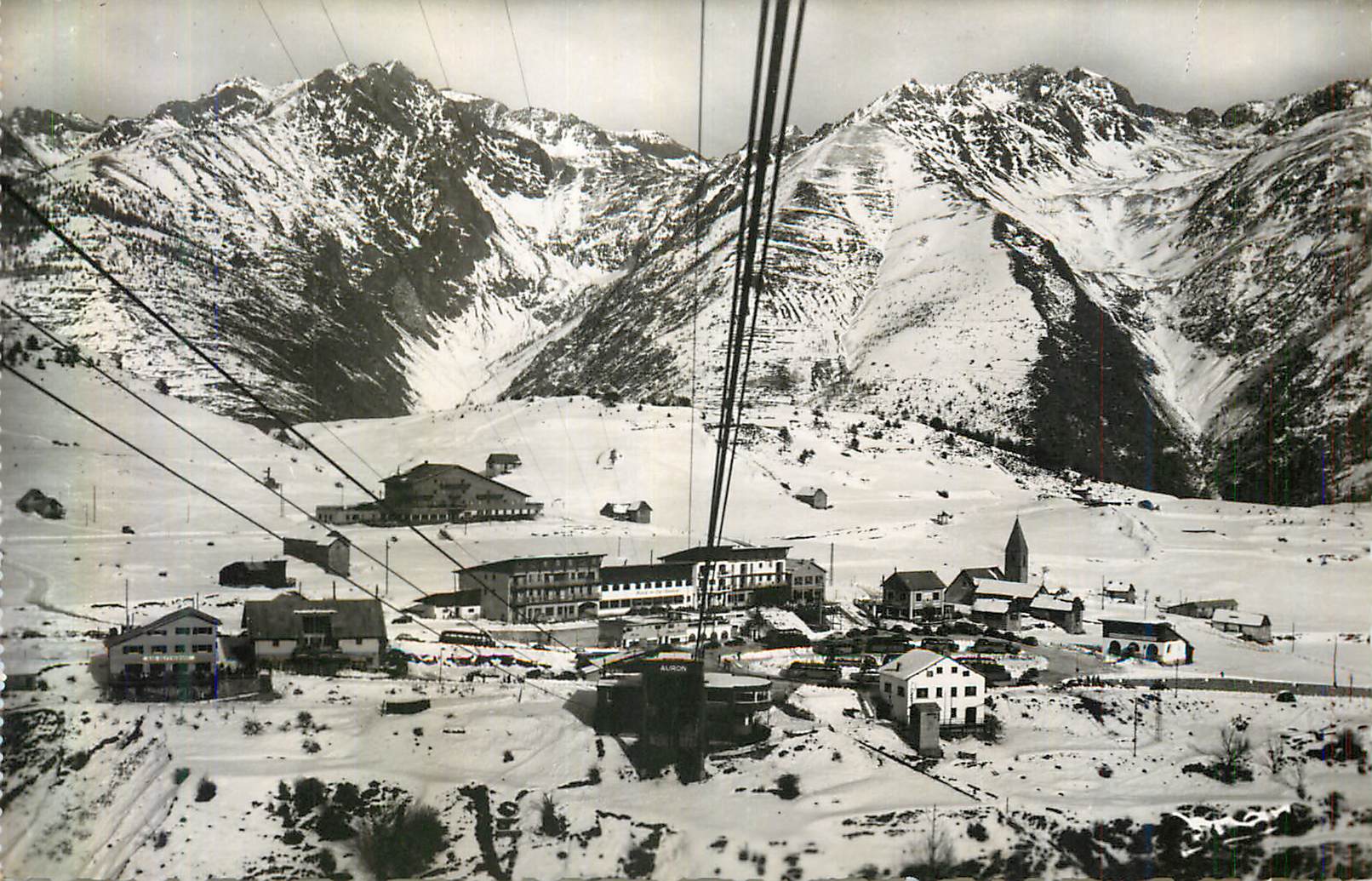 CPM Auron (A M) alt 1638m Station Estivale et de Sports d'Hiver Vue Generale