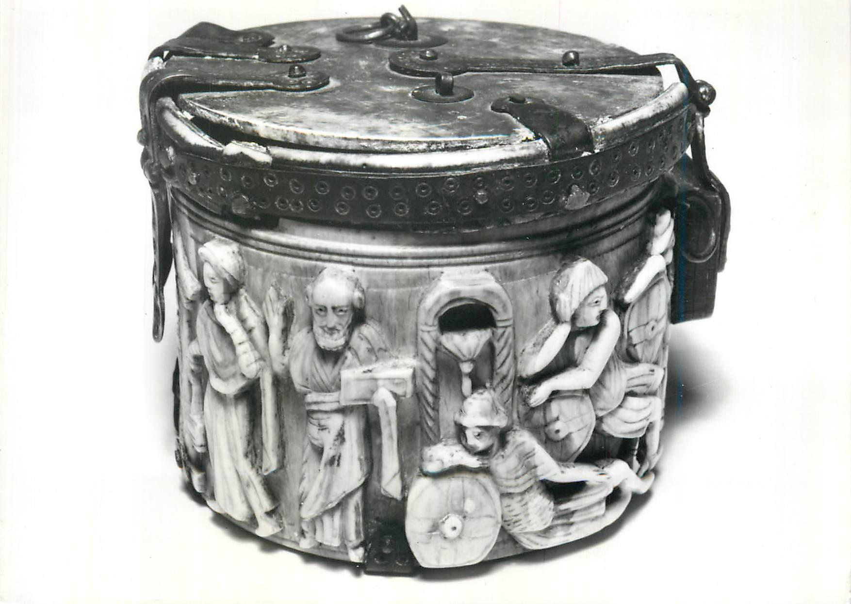 CPM Musee de Valere Sion Valais Pyxide en Ivoire VIIe siecle