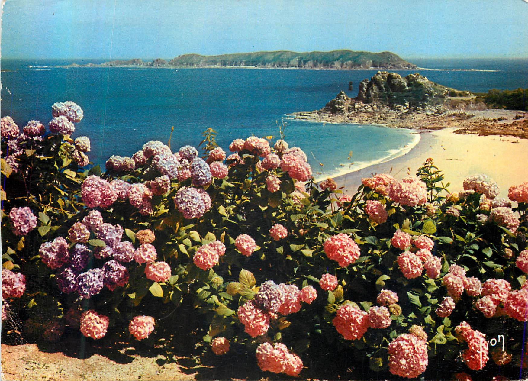 CPM Perros Guirec (Cotes du Nord) Plage de Trestrignel la Bretagne Couleurs et Lumiere de France