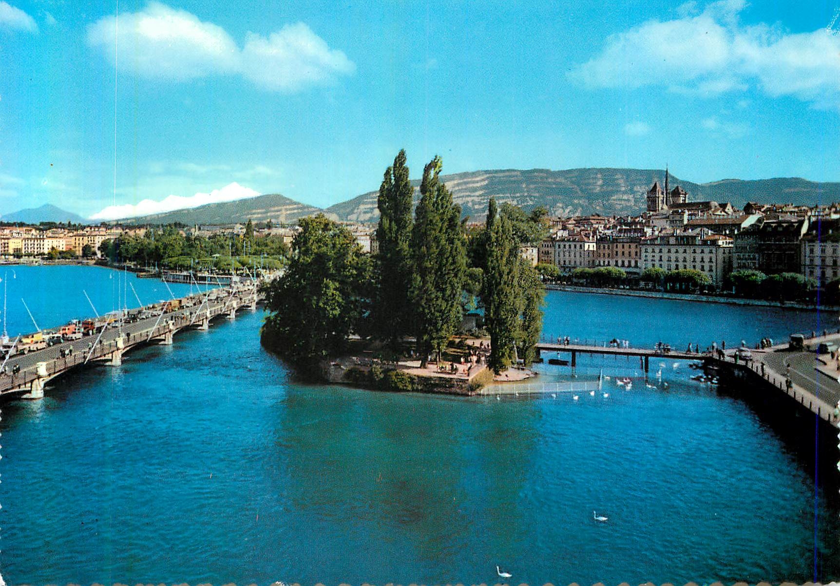 CPM Geneve Pont du Mont Blanc et de Jean Jacques Rousseau