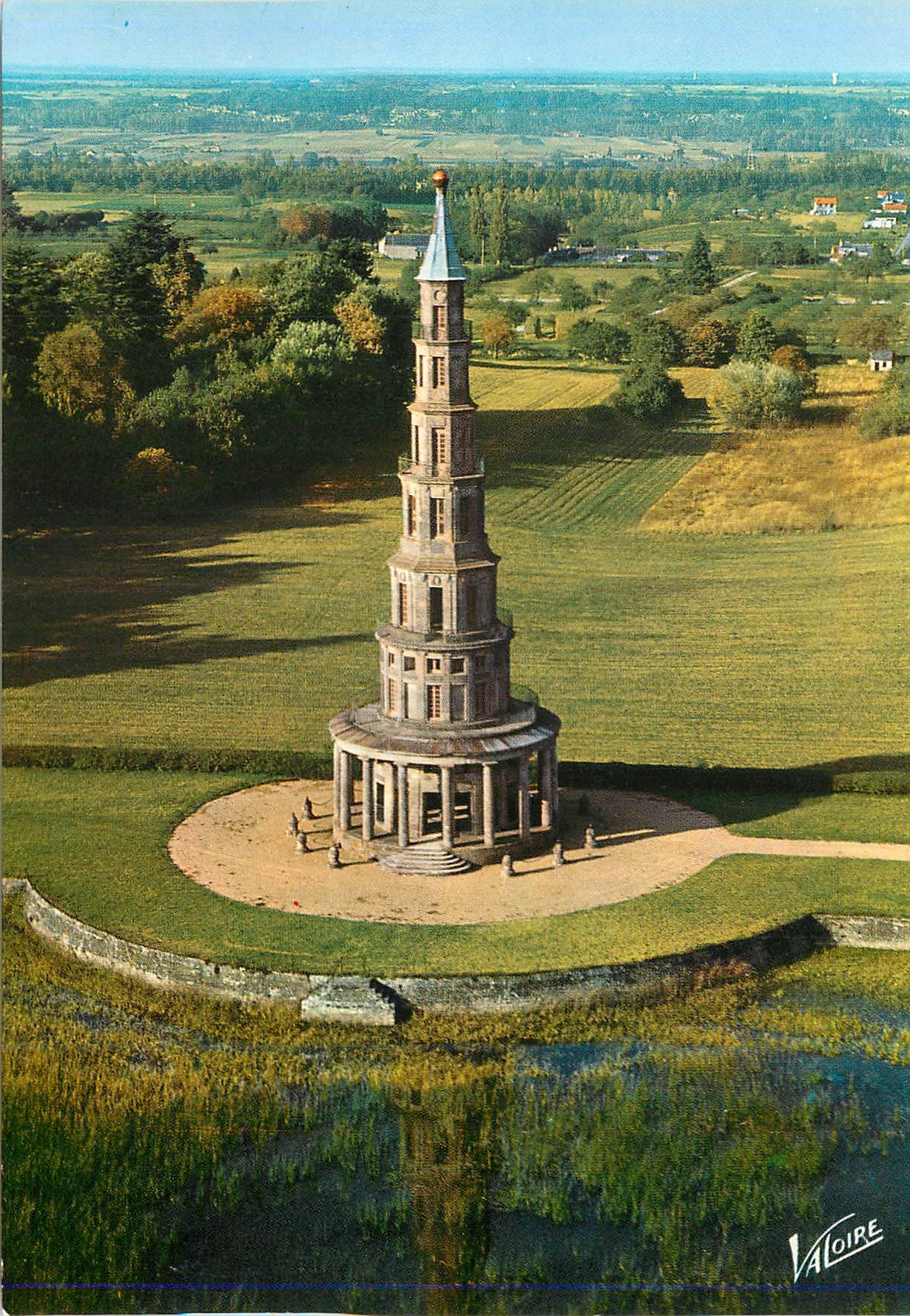 CPM Amboise (Indre et Loire) Les Merveilles du Val de Loire La Pagode de Chanteloup