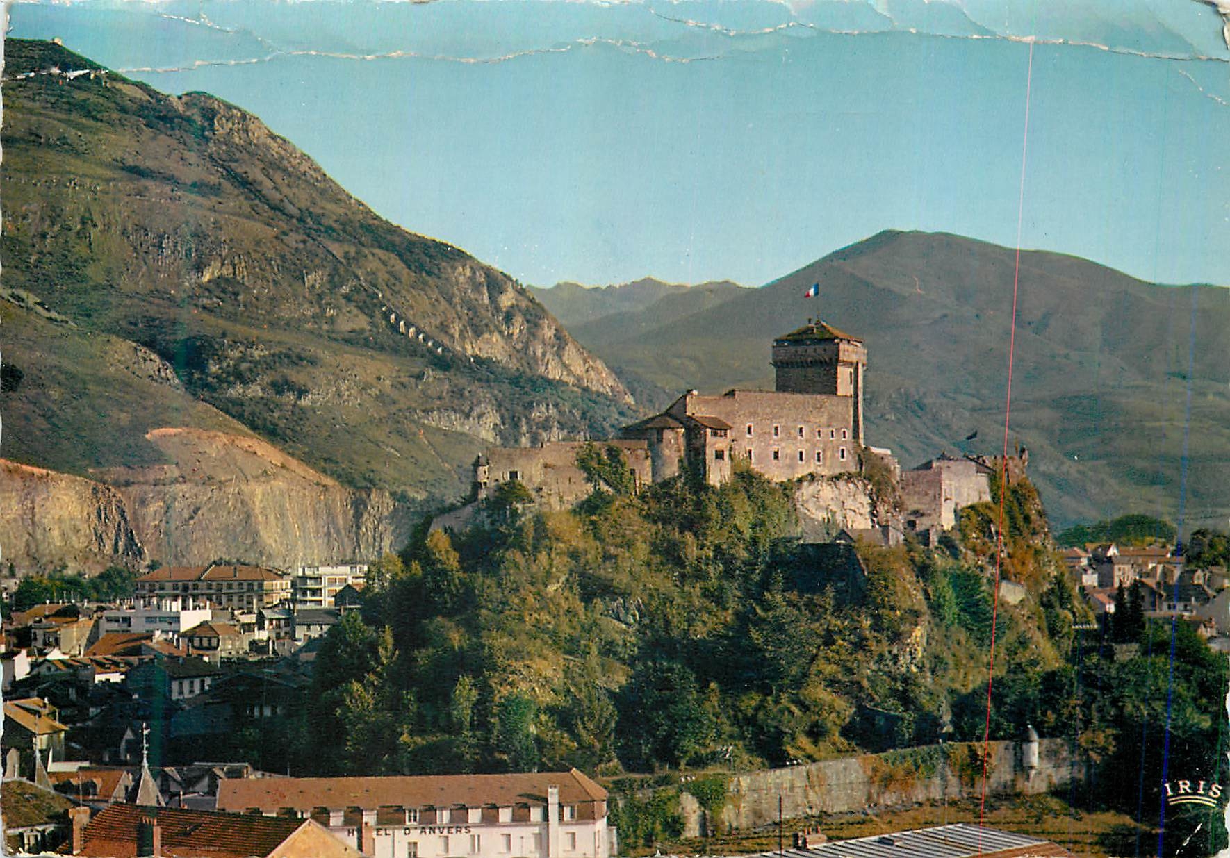 CPM Lourdes Le Chateau Fort et le Pic du Jer
