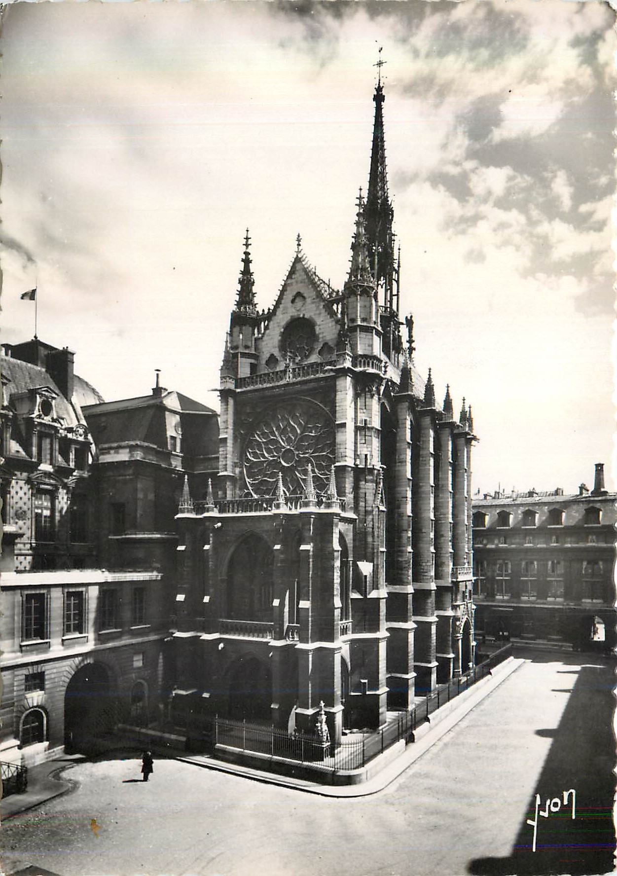 CPM La Sainte Chapelle Paris en Flanant
