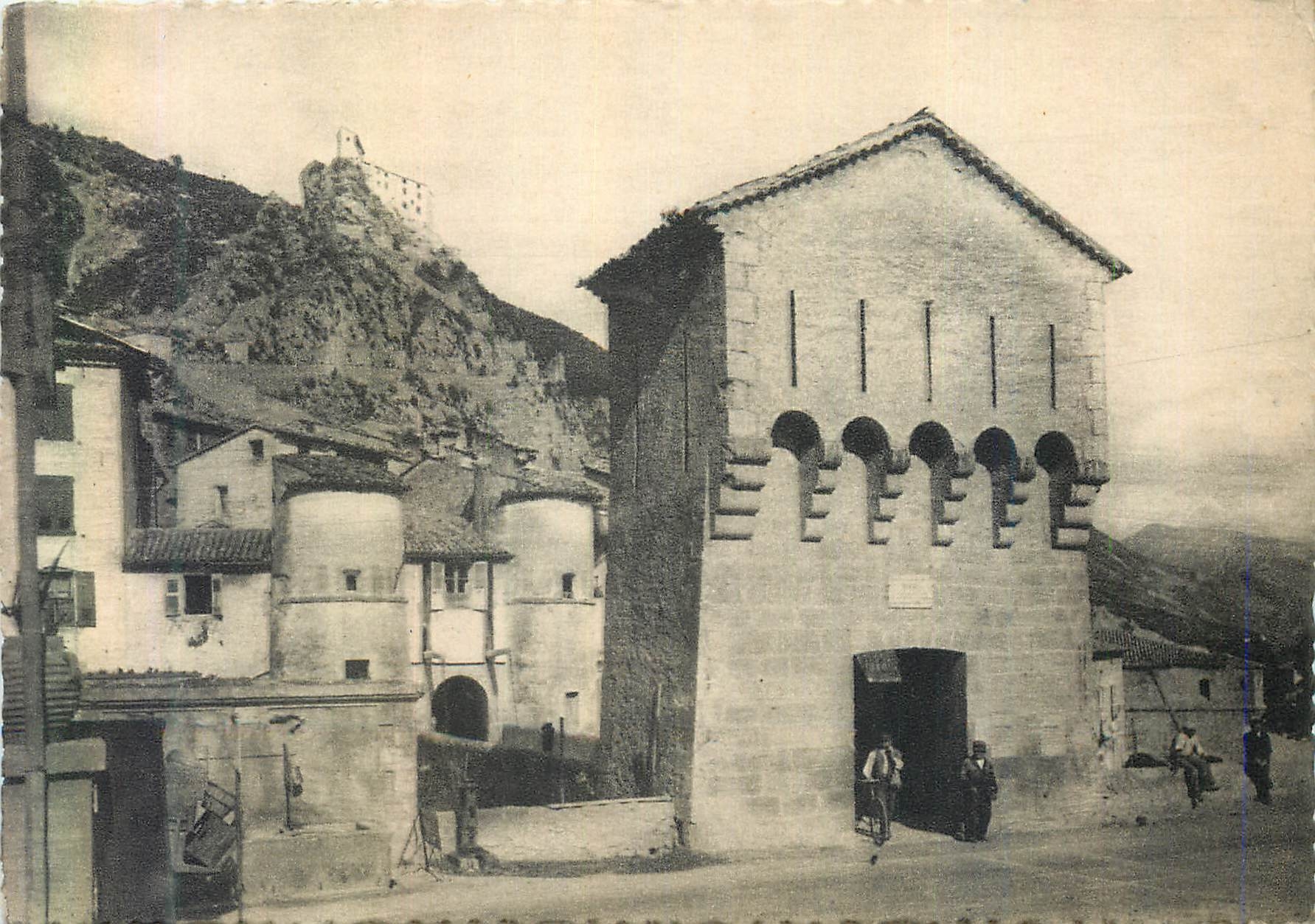 CPM La Route des Alpes Entrevaux (B A) Alt 480 m Porte Nationale