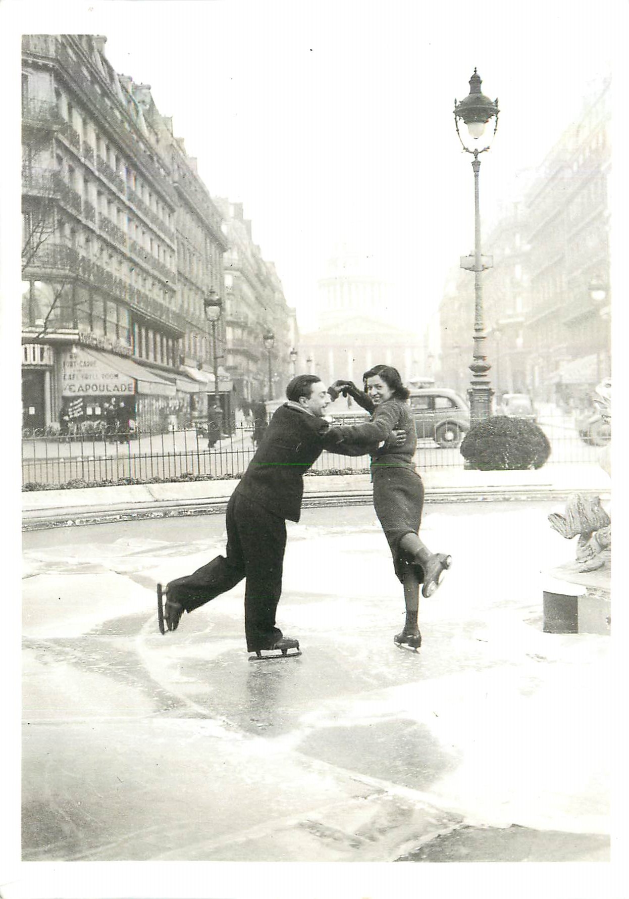 CPM Anonyme Paris Rue des Ecoles 1930