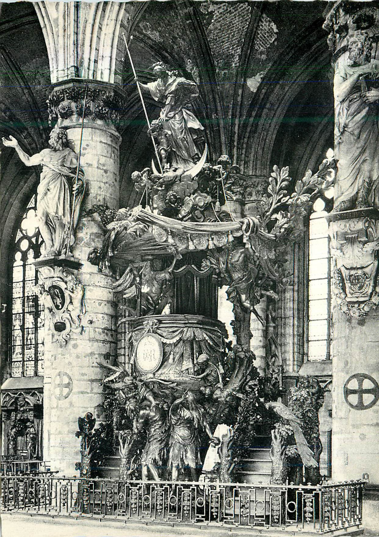 CPM Bruxelles Cathedrale des Saints Michel et Gudule Chaire et Verite