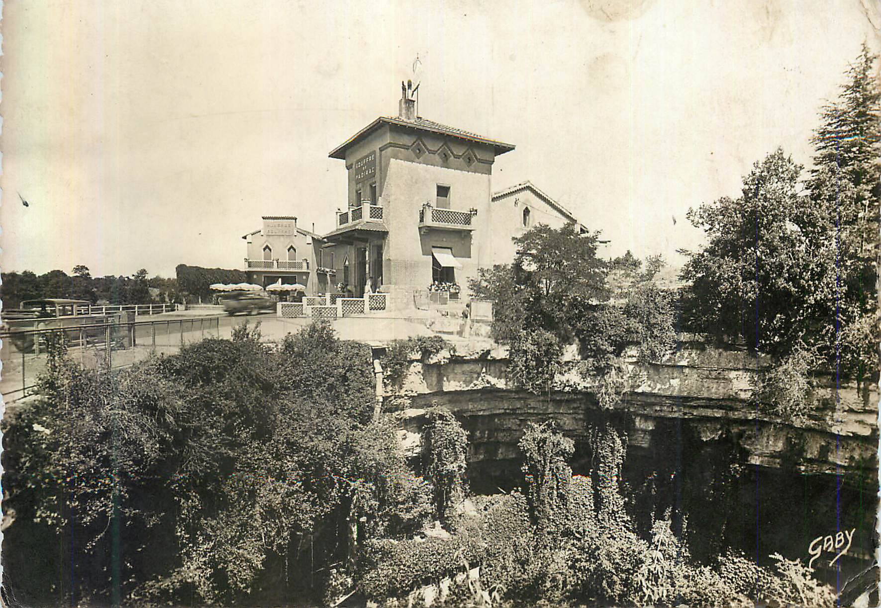 CPM Gouffre de Padirac (Lot) Pavillon d'Entree et Orifice du Gouffre