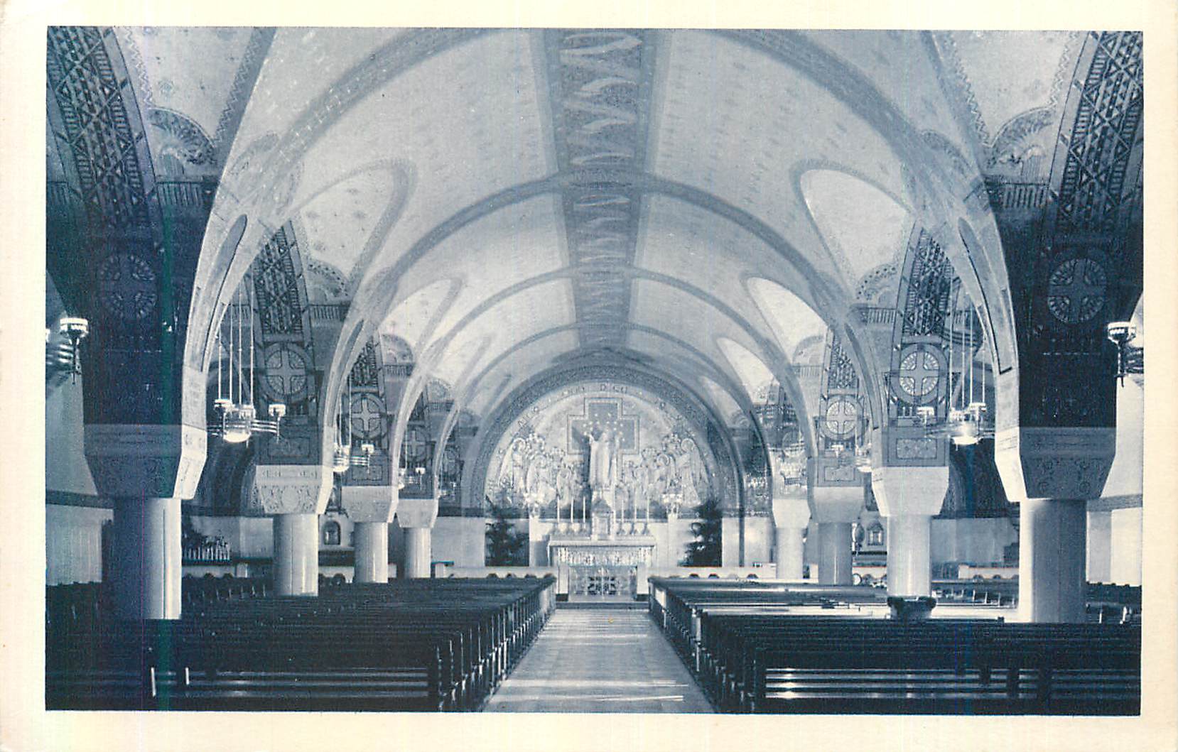La Basilique de Lisieux — Vue Générale — Dräege-Paris