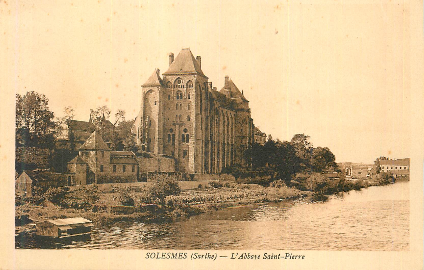 CPA Solesmes (Sarthe) L'Abbaye Saint Pierre