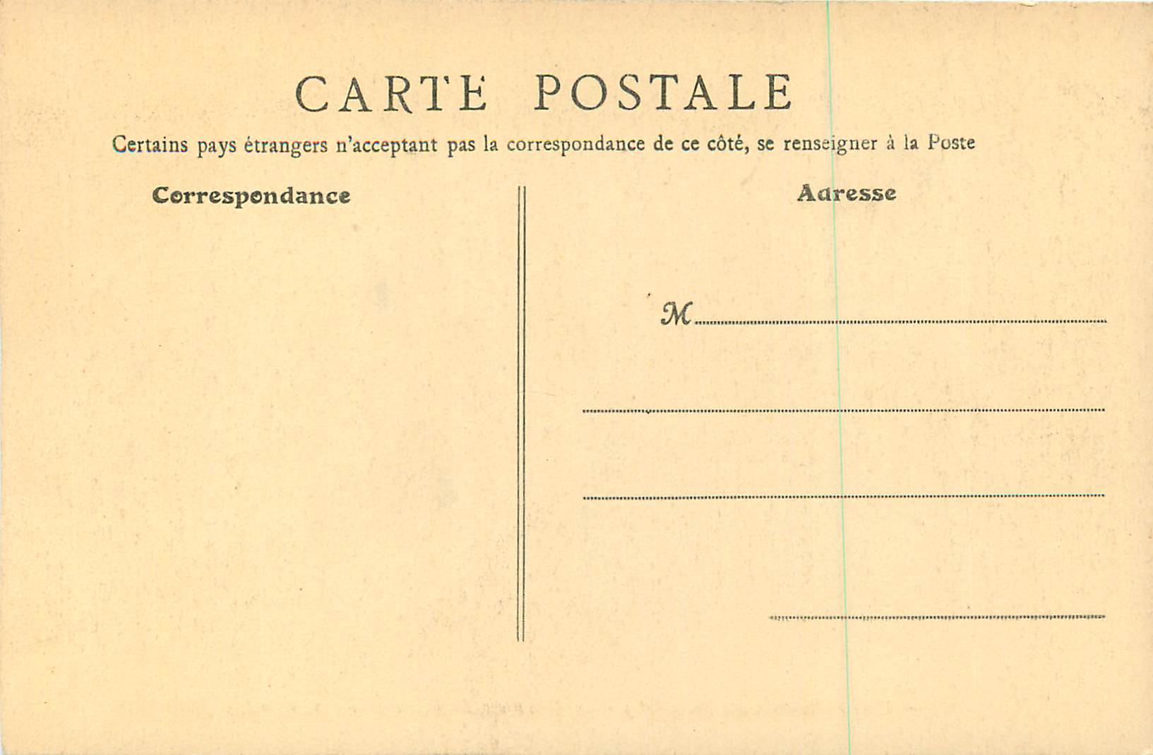 Fontainebleau (S.-et-M.) - La Cour du Baptistère — B.F., PARIS — Reverso