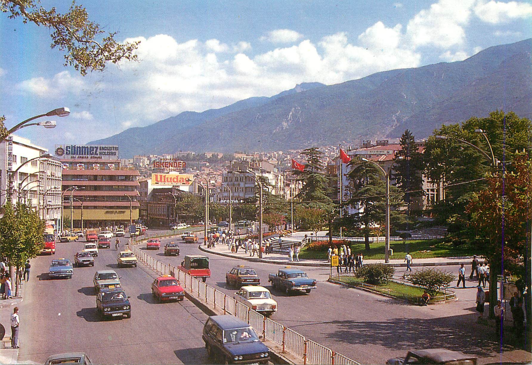 CPM Bursa Turkiye La Place de Republique