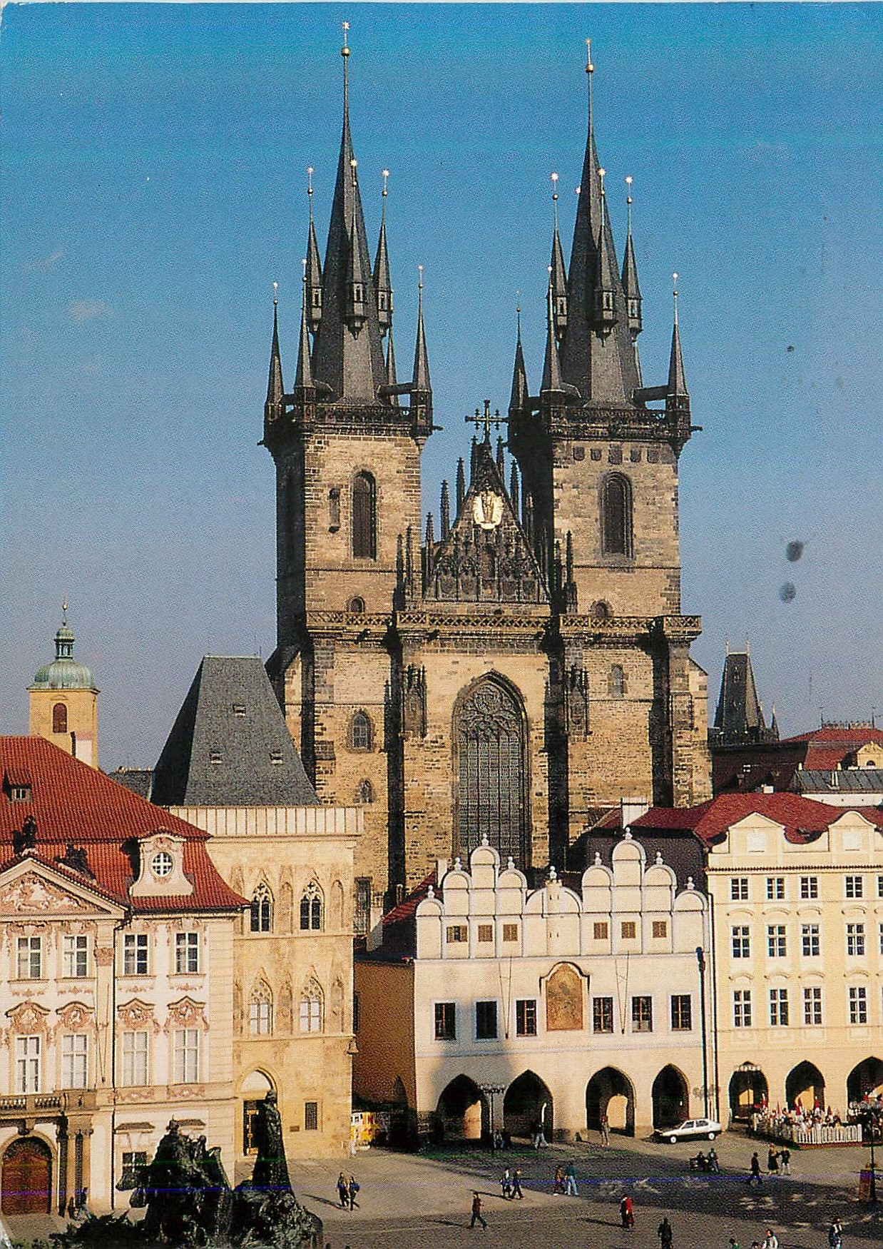 CPM Phaha Place de la Vieille Ville avec l'Eglise Notre Dame de Tyn