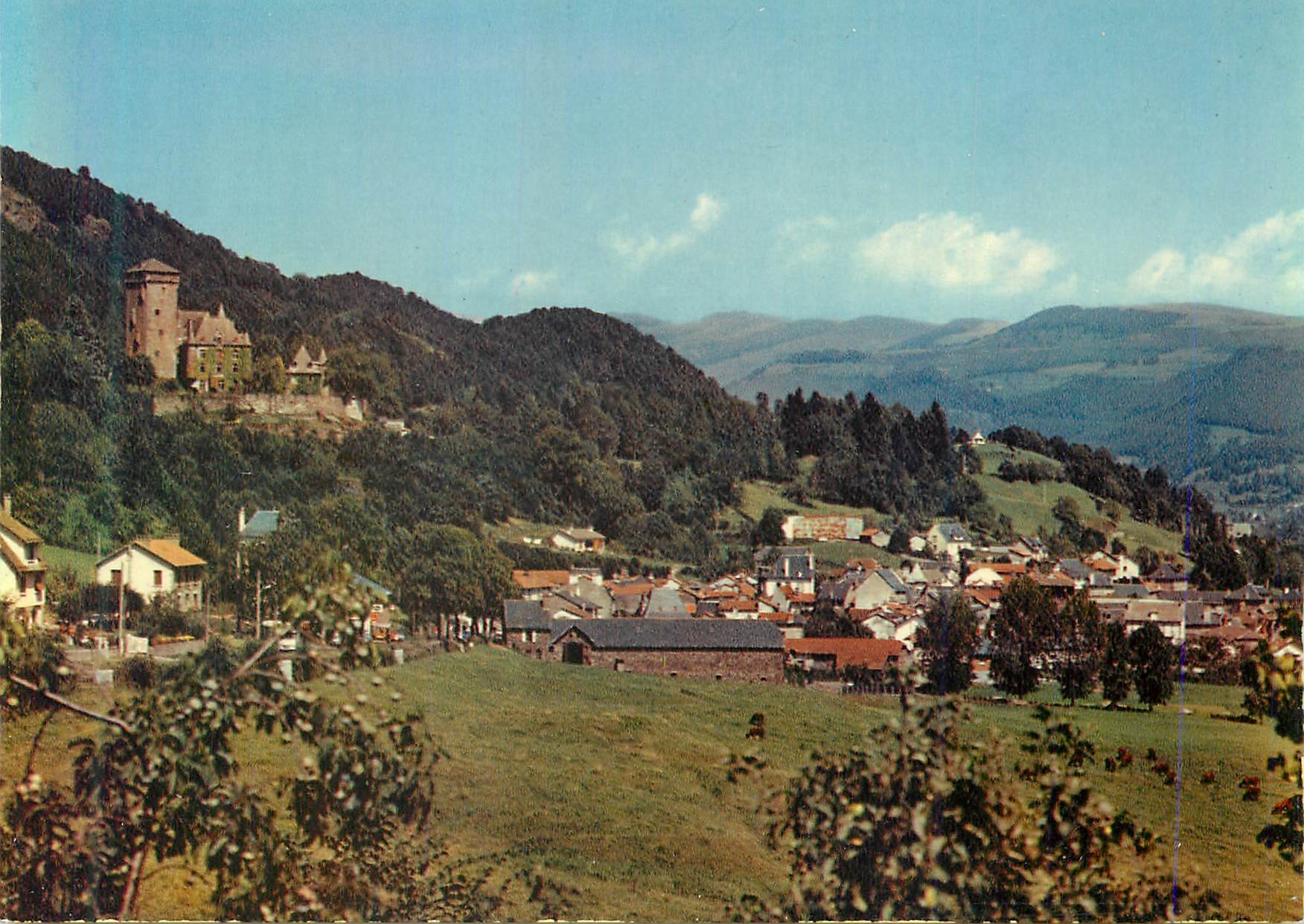 Poiminhac — Village au pied de la forteresse de Pesteils — Éditions "La Cigogne" HACHETTE