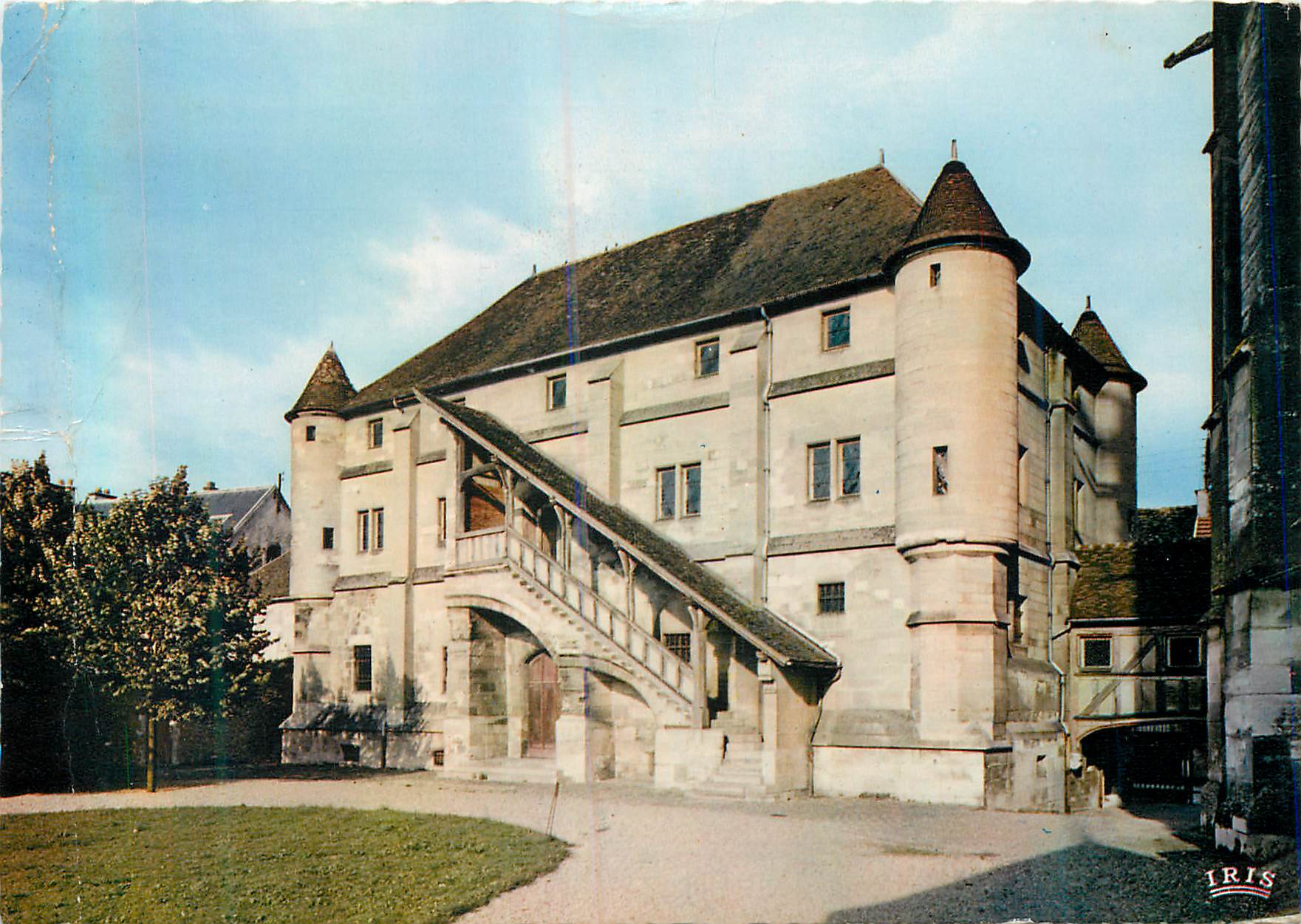 CPM Meaux (Seine et Marne) Ancienne Demeure des Chanoines de la Cathedrale