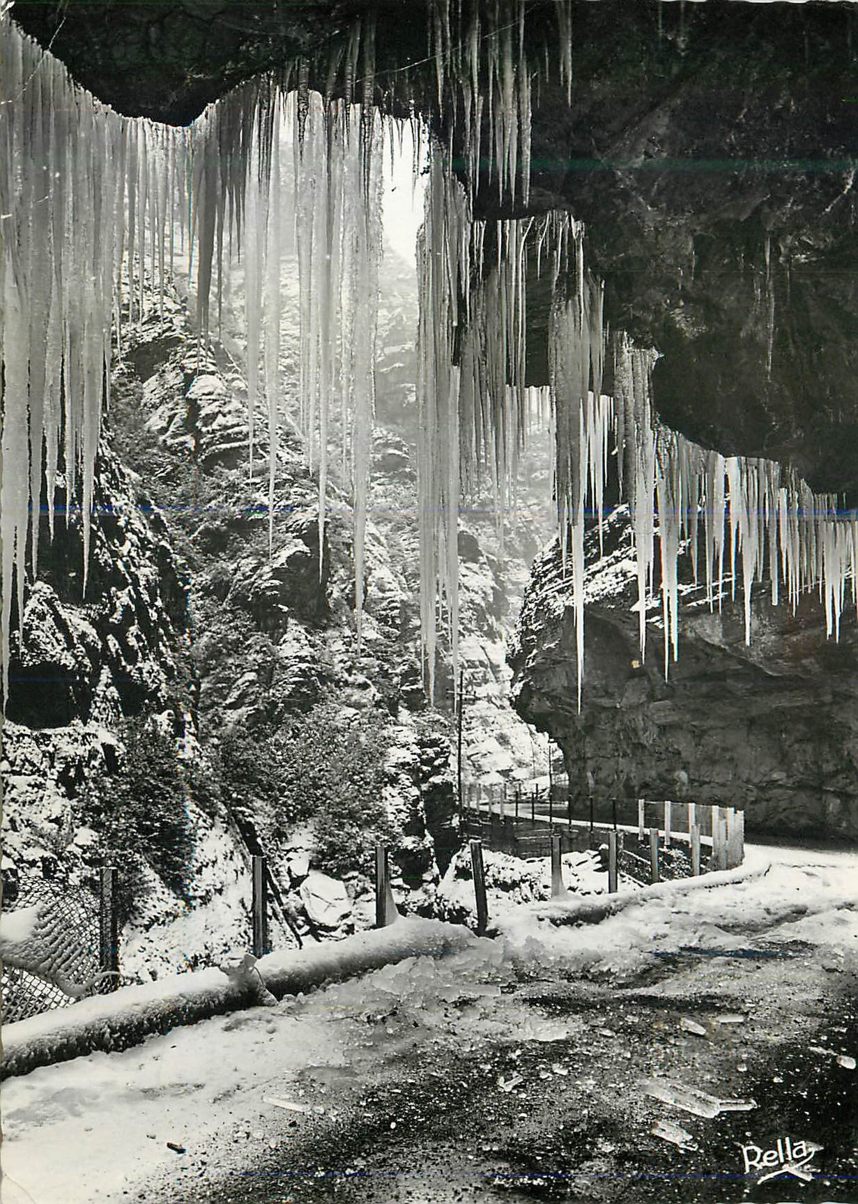 CPM Les Alpes Maritimes Les Gorges du Cians en Hiver Route de Touet sur Var a Beuil