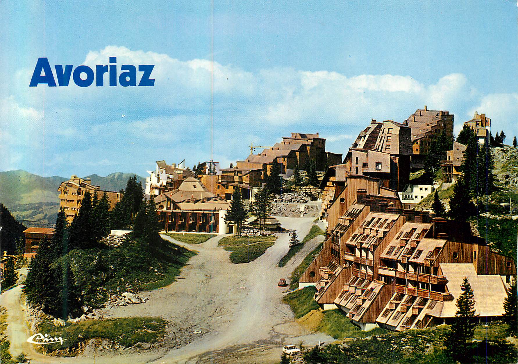 Avoriaz — Vue d'ensemble en été — Imprimeur Combier, Mâcon