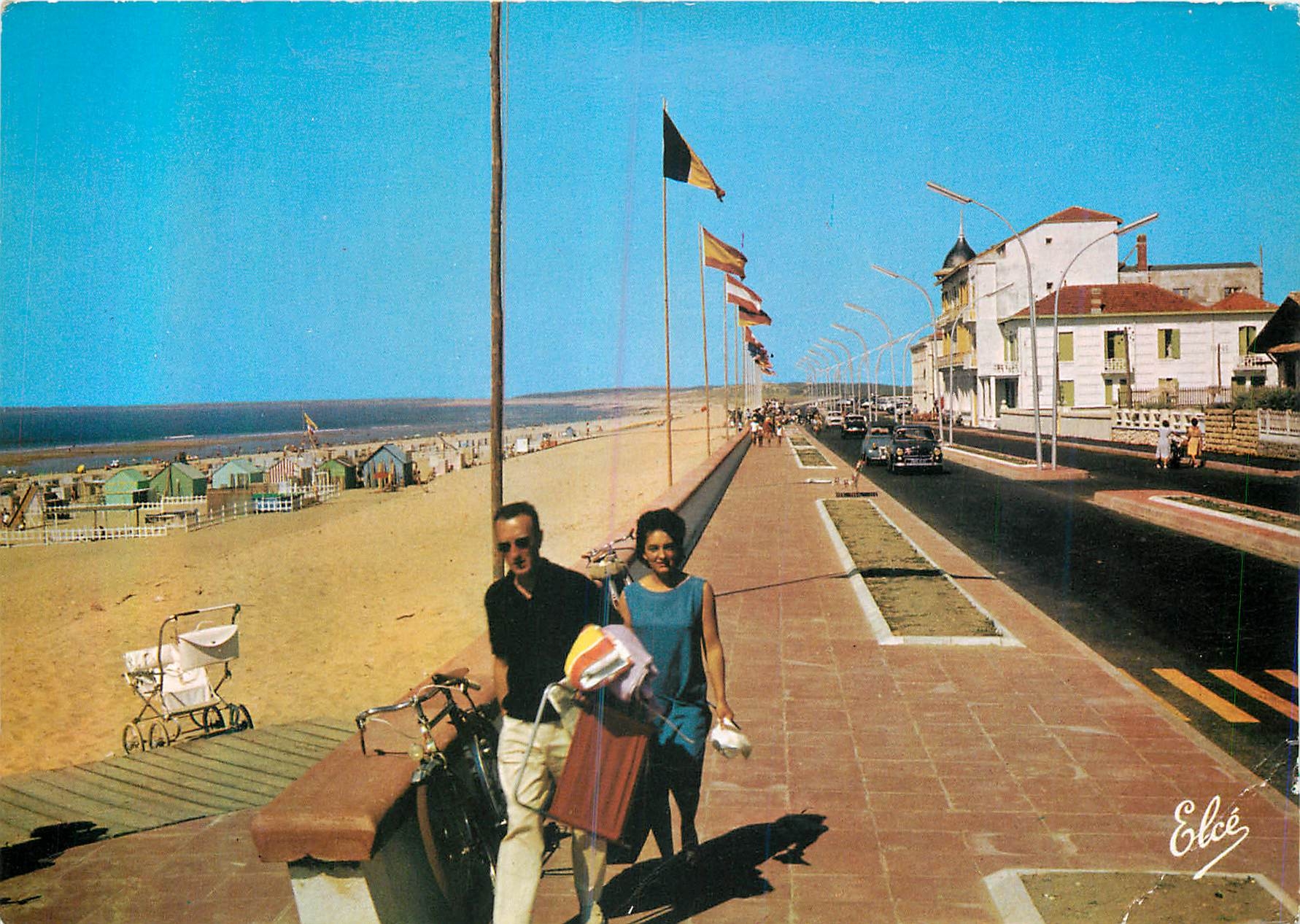 CPM Soulac sur Mer (Gironde) Le Nouveau Boulevard Promenade et la Grande Plage