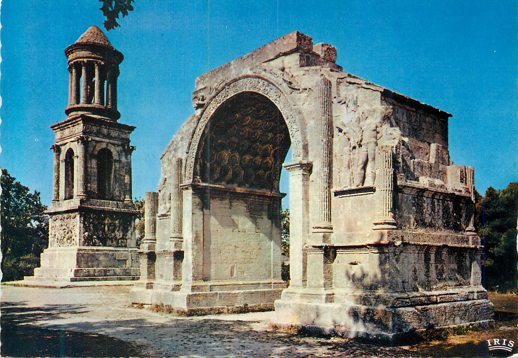 Saint-Rémy-de-Provence — Mausolée et Arc Municipal — éditeur IRIS