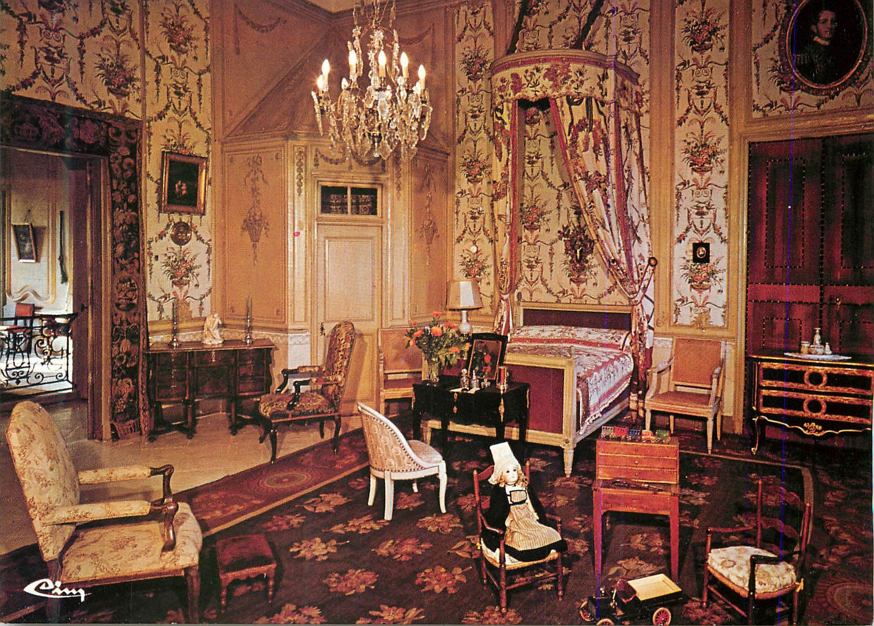 CPM Le Chateau des Marquis de Barbentane (XVIe Siecle) La Provence Touristique La Chambre Vauban (Papier Peint XVIIIe S)