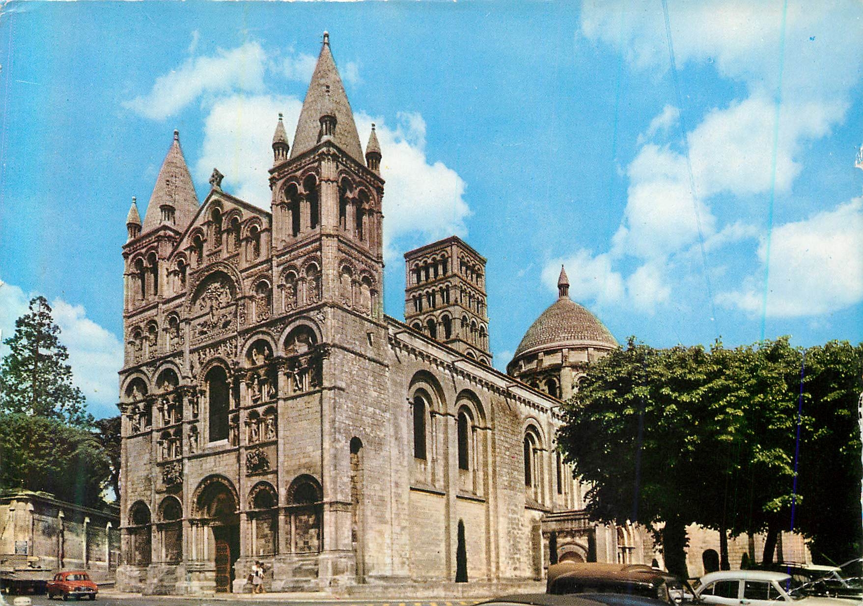 Angoulême — La Cathédrale Saint-Pierre (art roman) — Editions Modernes « Théolac », Limoges