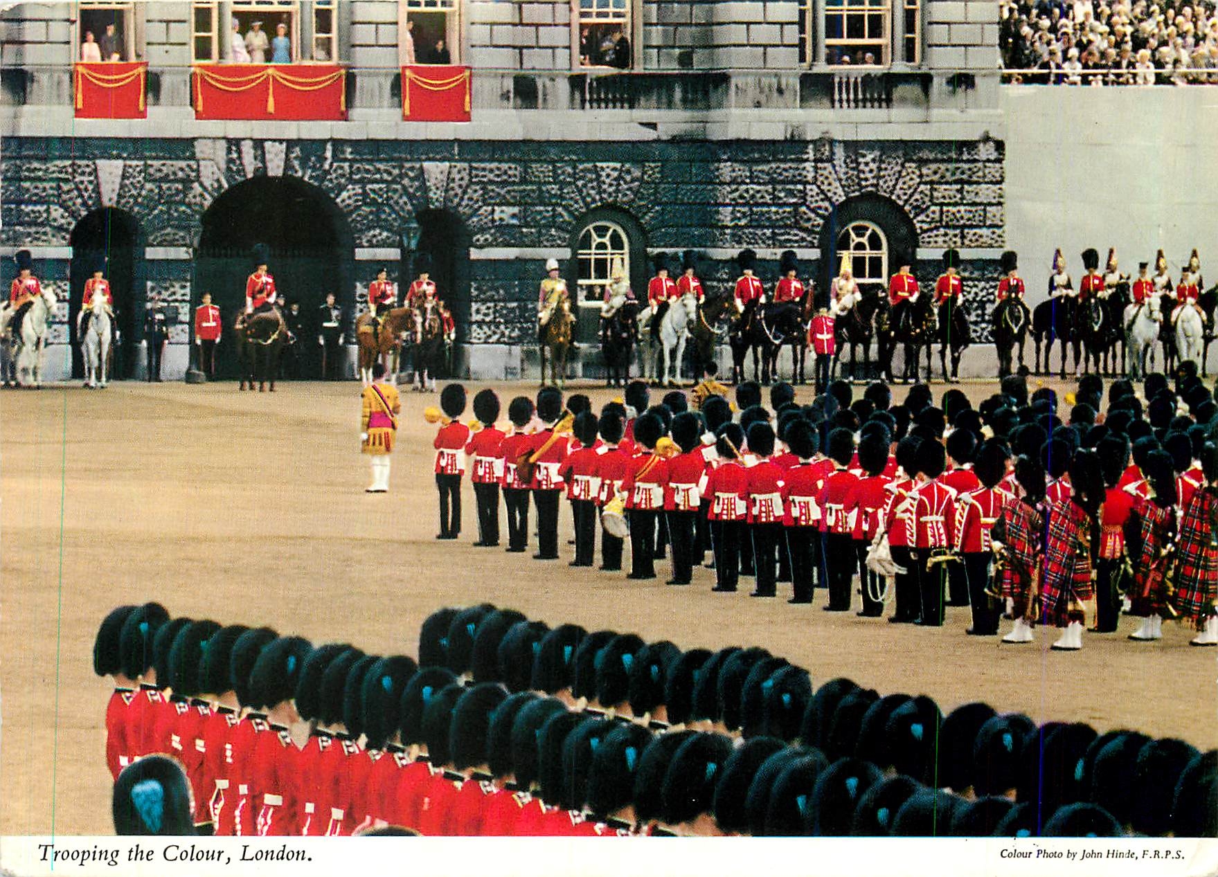 CPM London Trooping the Colour Militaria