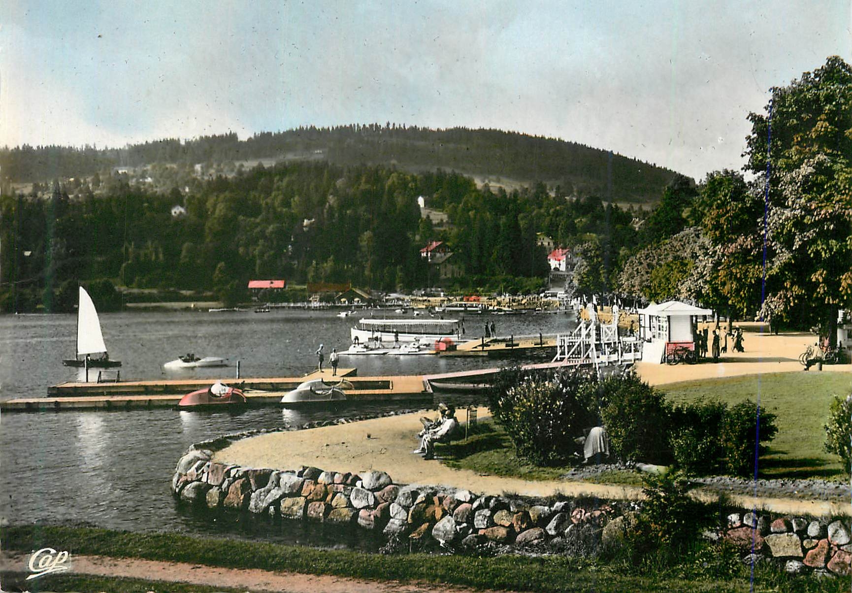 Gérardmer (Vosges) — Promenade au bord du lac — Cap