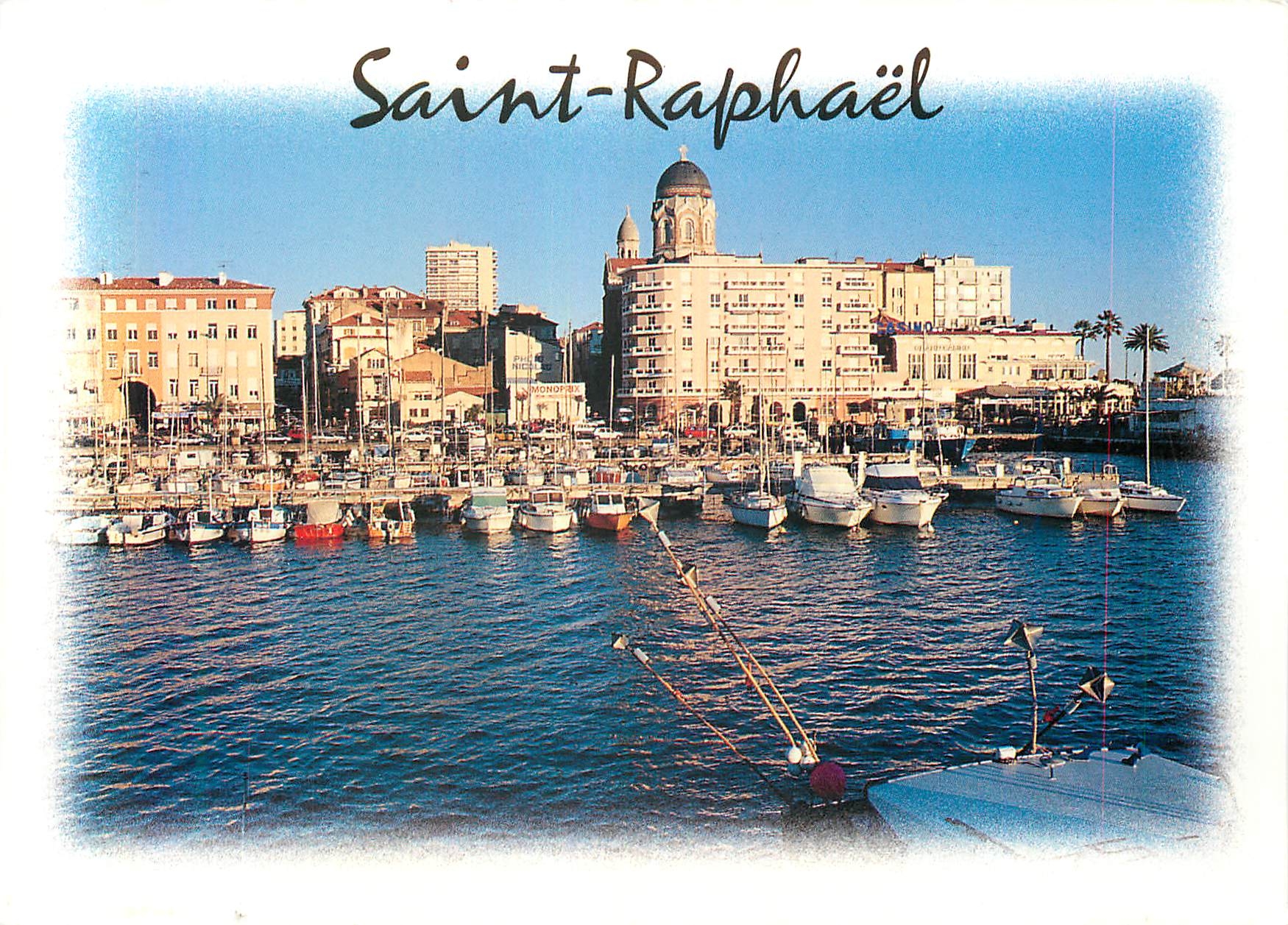 CPM French Riviera la Cote d'Azur Inoubliable Saint Raphael (Var) Bateaux de peche