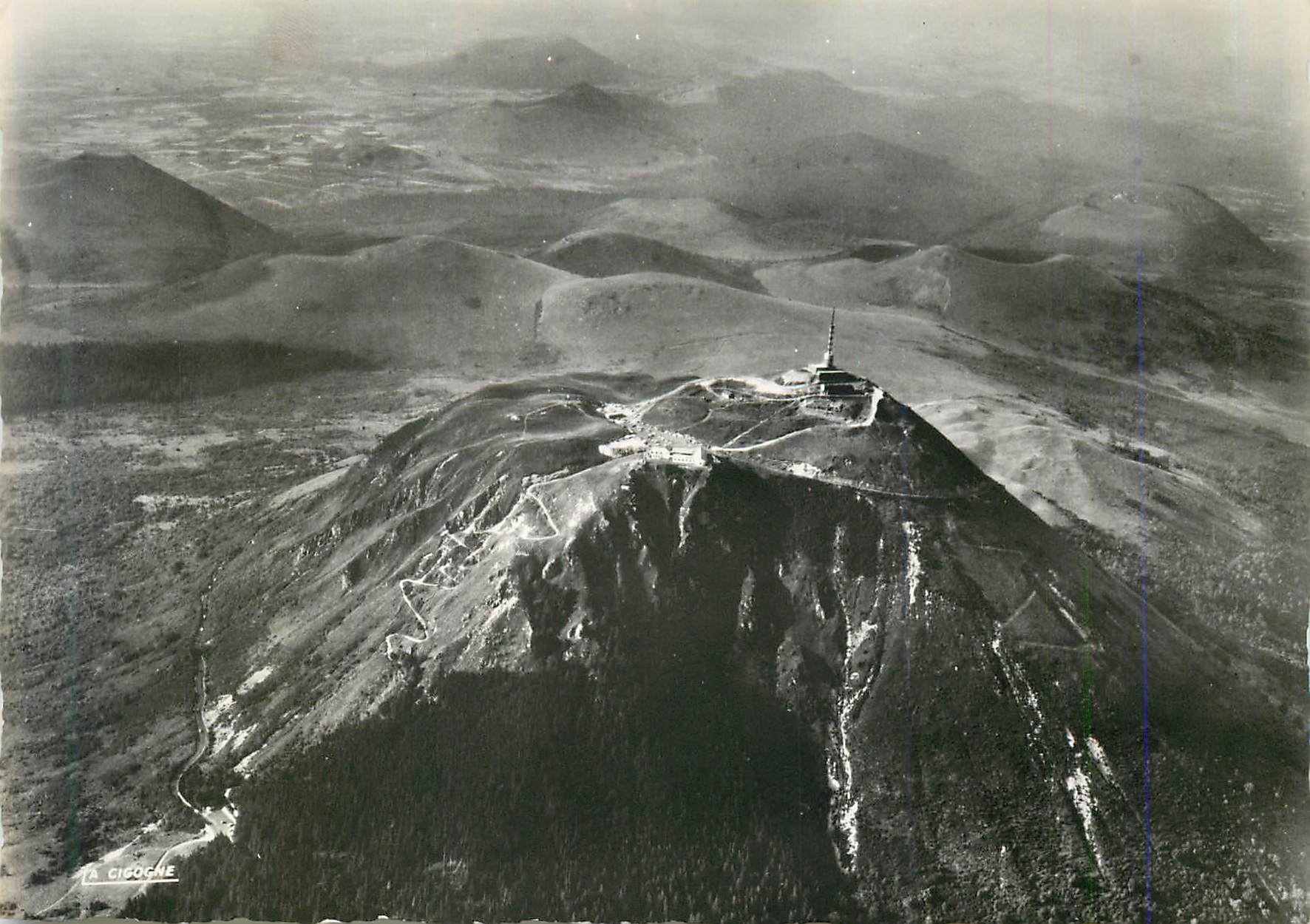 Puy-de-Dôme — Anciens Volcans — Éditions « LA CICOGNE »
