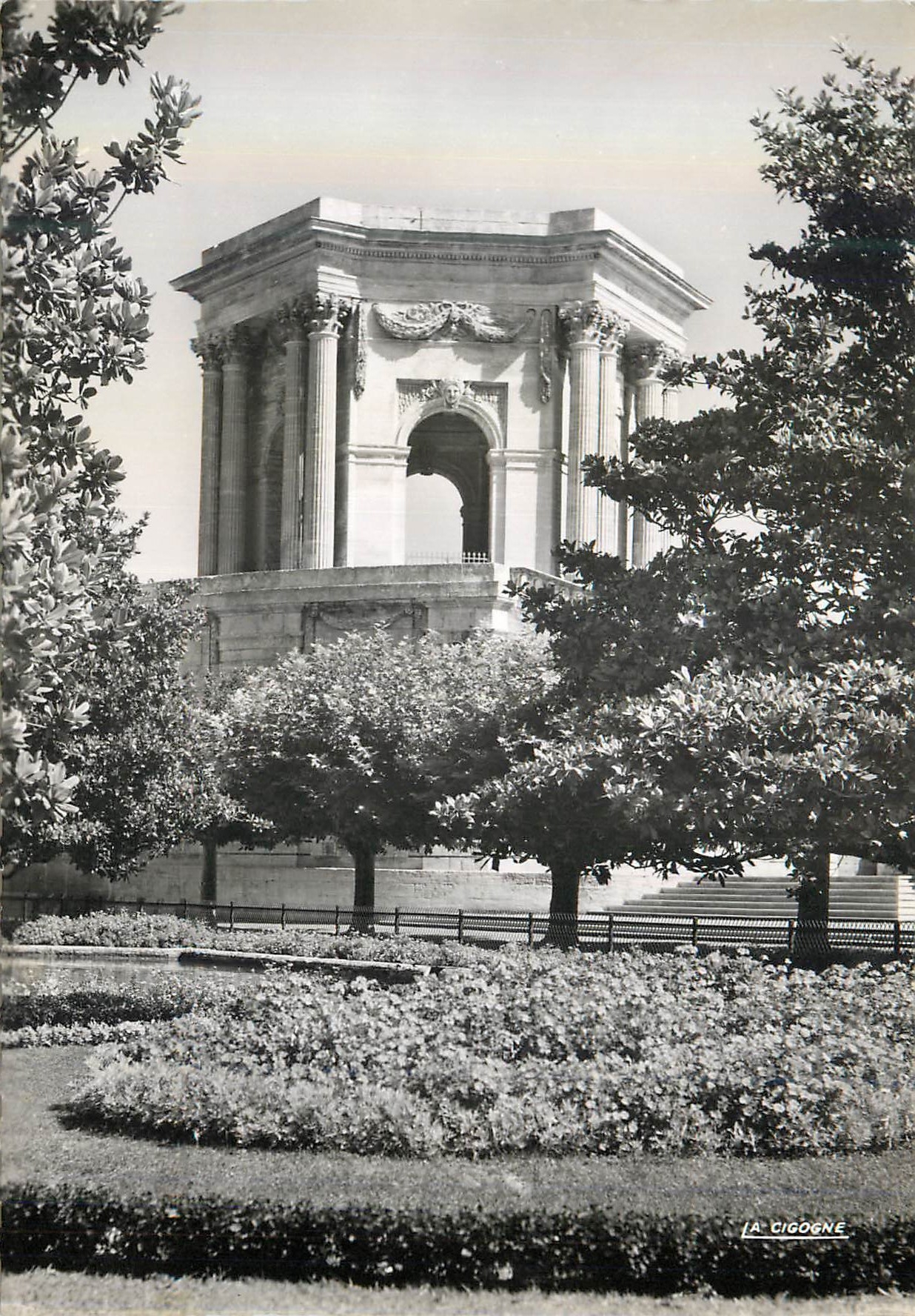 CPM Montpellier (Herault) Jardin du Peyrou le Chateau d'Eau 