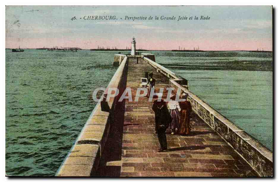 Cherbourg CPA Perspective de la grande jetee et la rade
