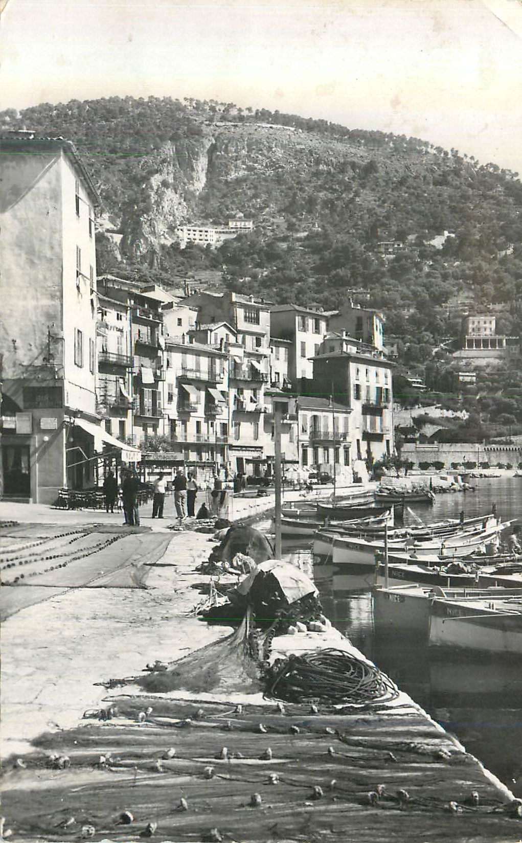 Villefranche-sur-Mer — port et montagne — Les Editions Françaises, N° 9447
