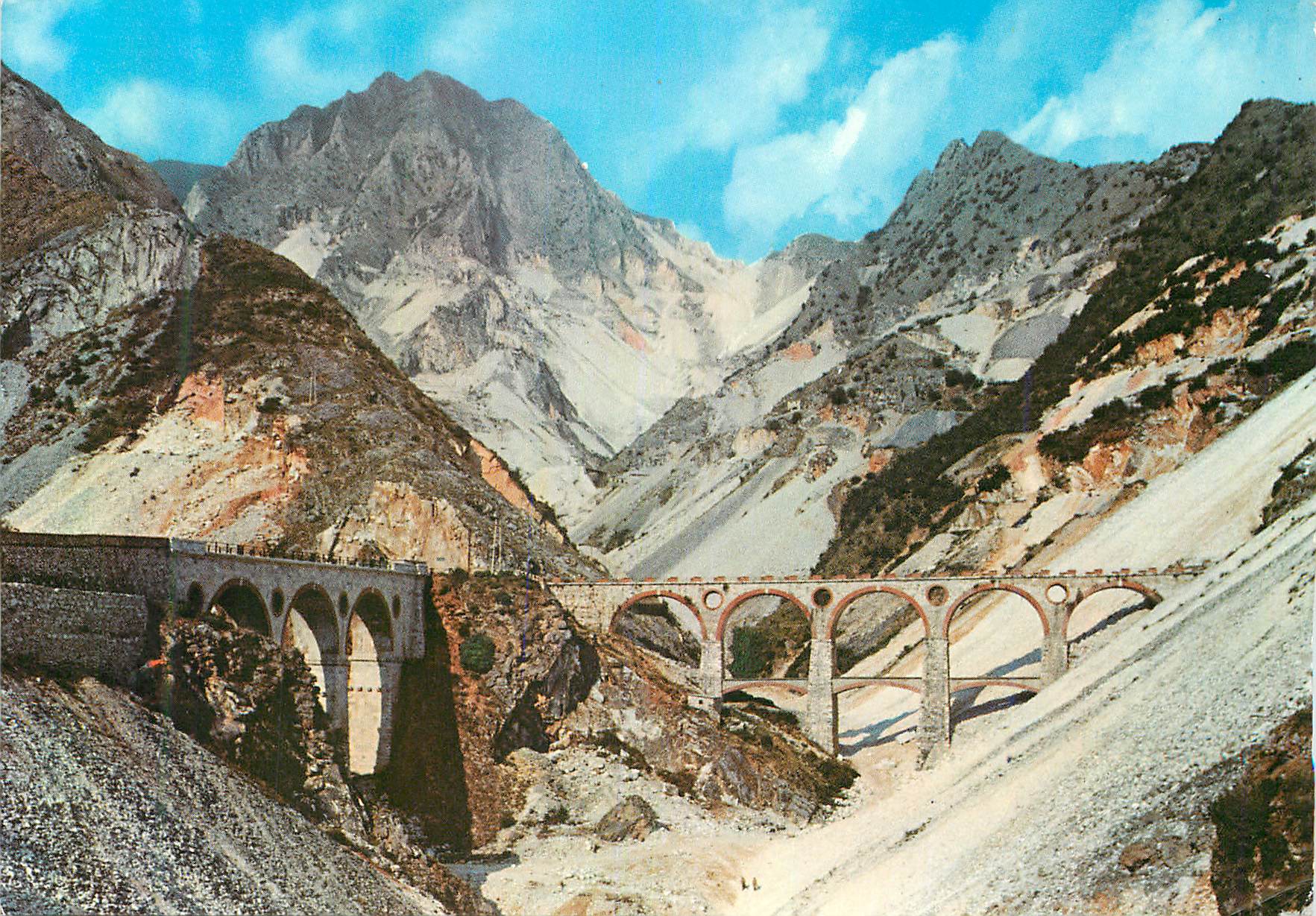 CPM Carrara Carrieres et le Pont de Vara