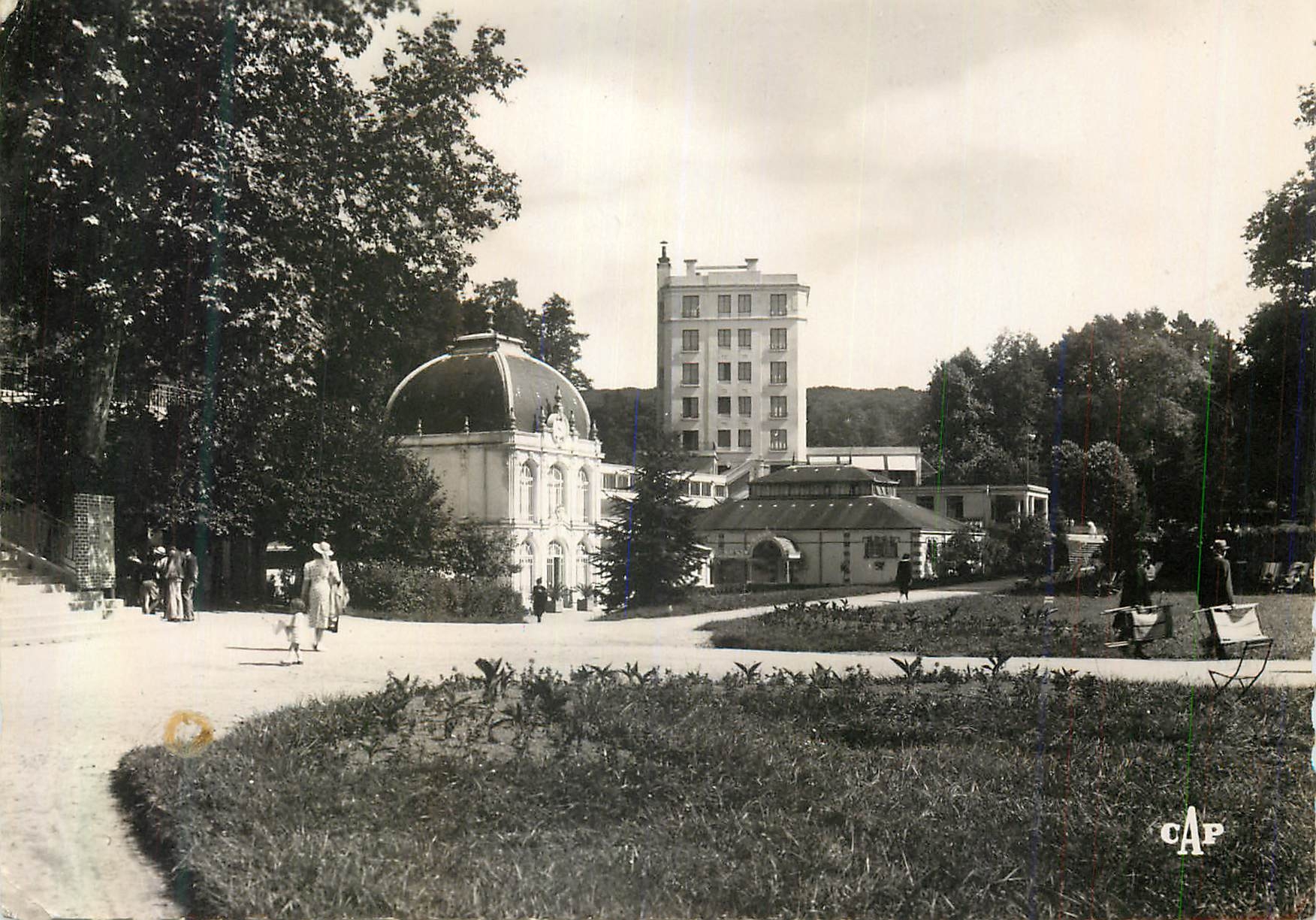 CPM Honore les Bains Les Jardins de l'Etablissement Thermal