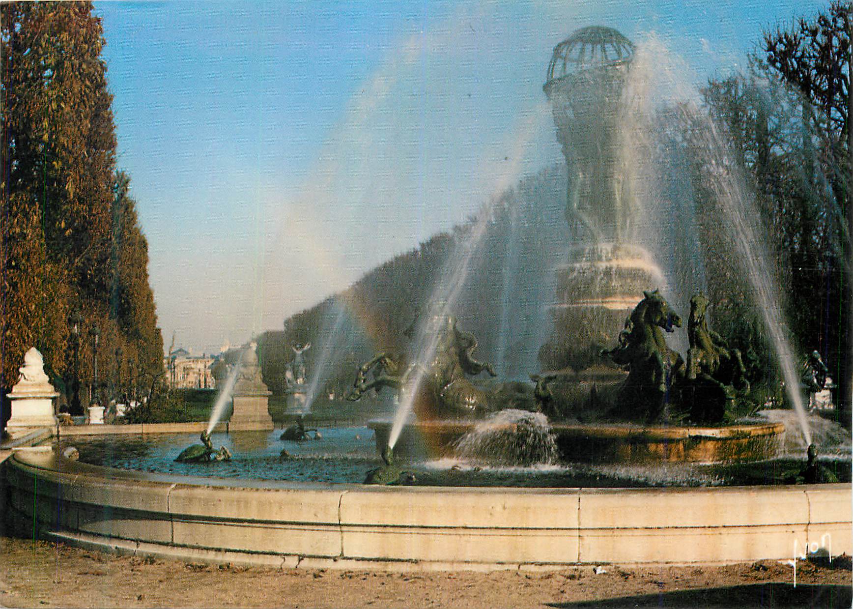 CPM Paris Jardin du Luxembourg les Fontaines Carpeaux