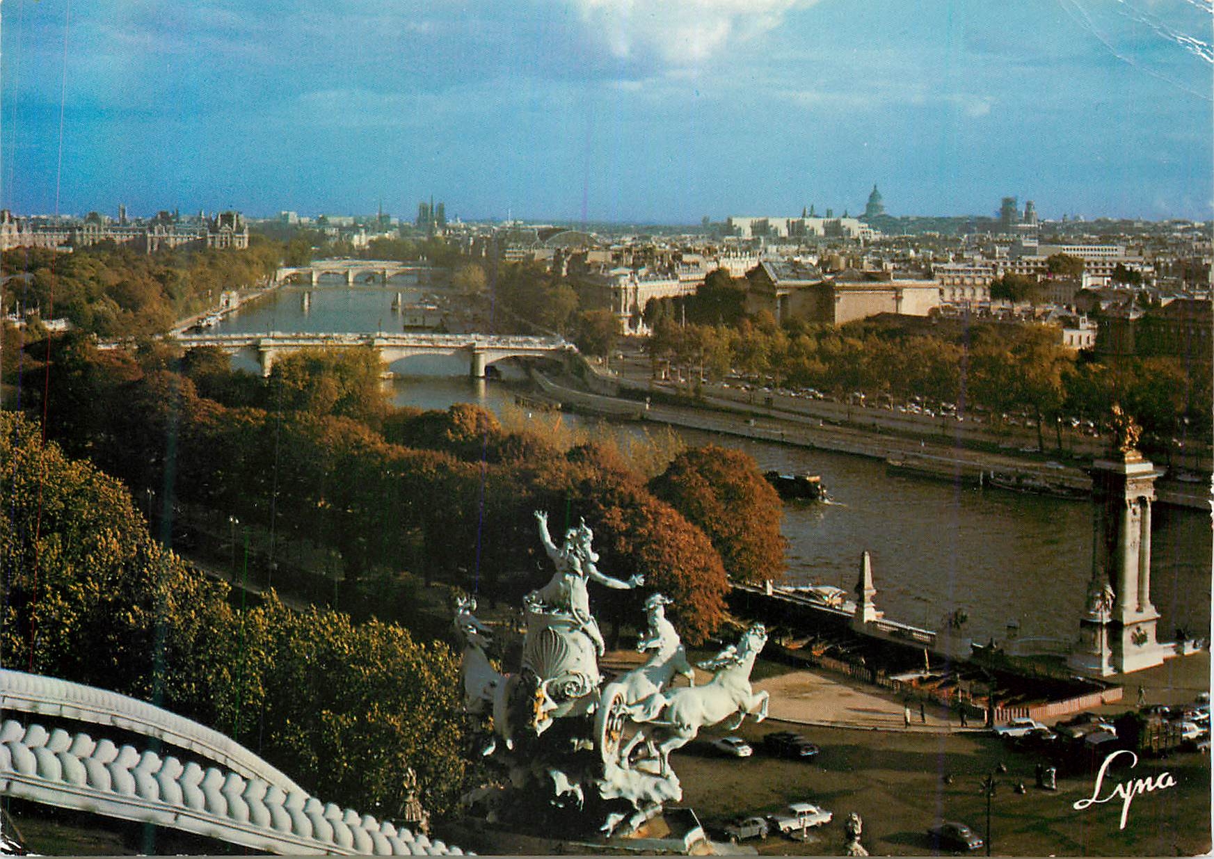Vue générale sur la Seine depuis le Grand Palais — LYNNA — n° 1381