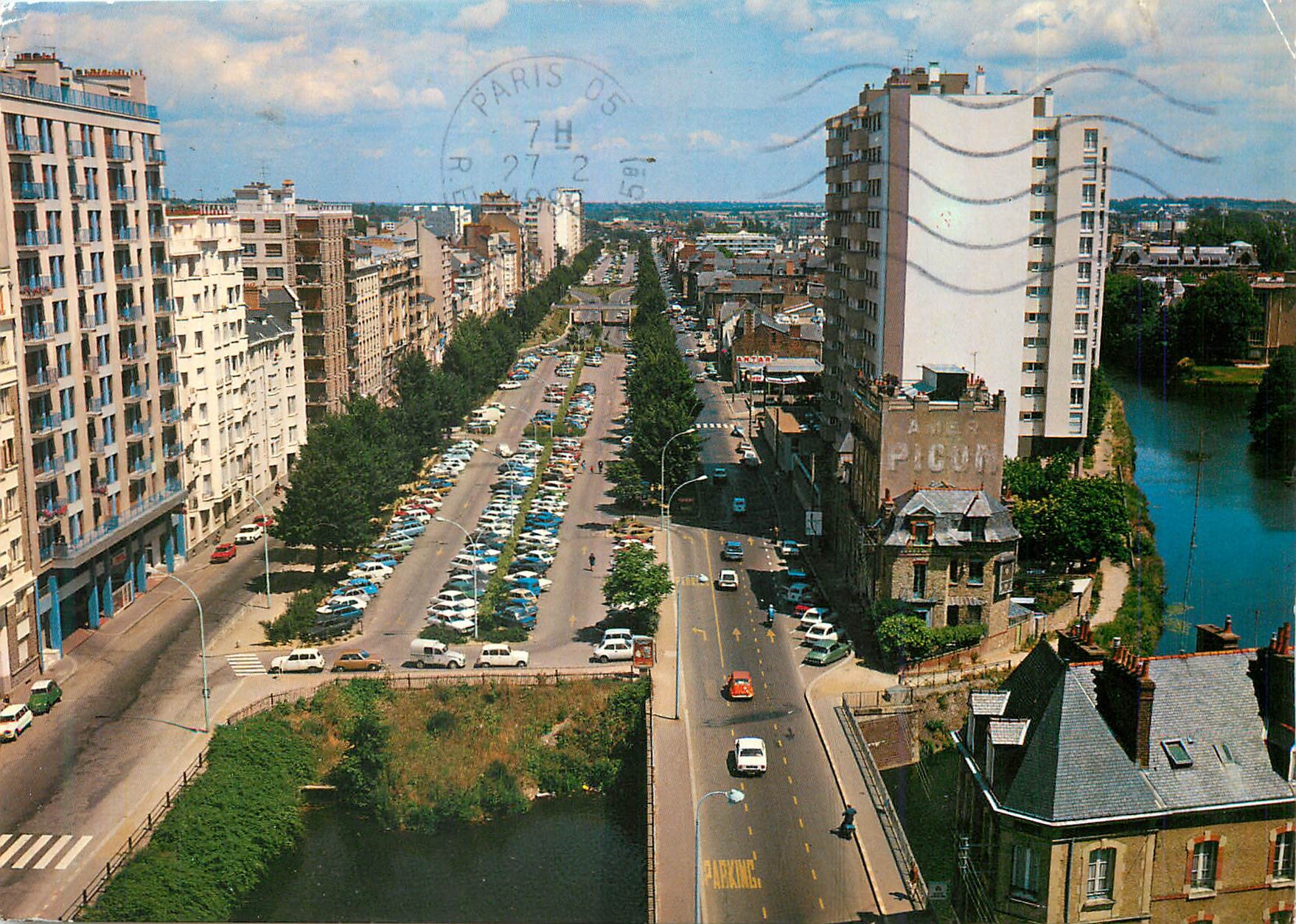 Aerial view of Rennes — Avenue Aristide Briand and avenue du Sergent Maginot — publisher Pierre Artaud & Cie