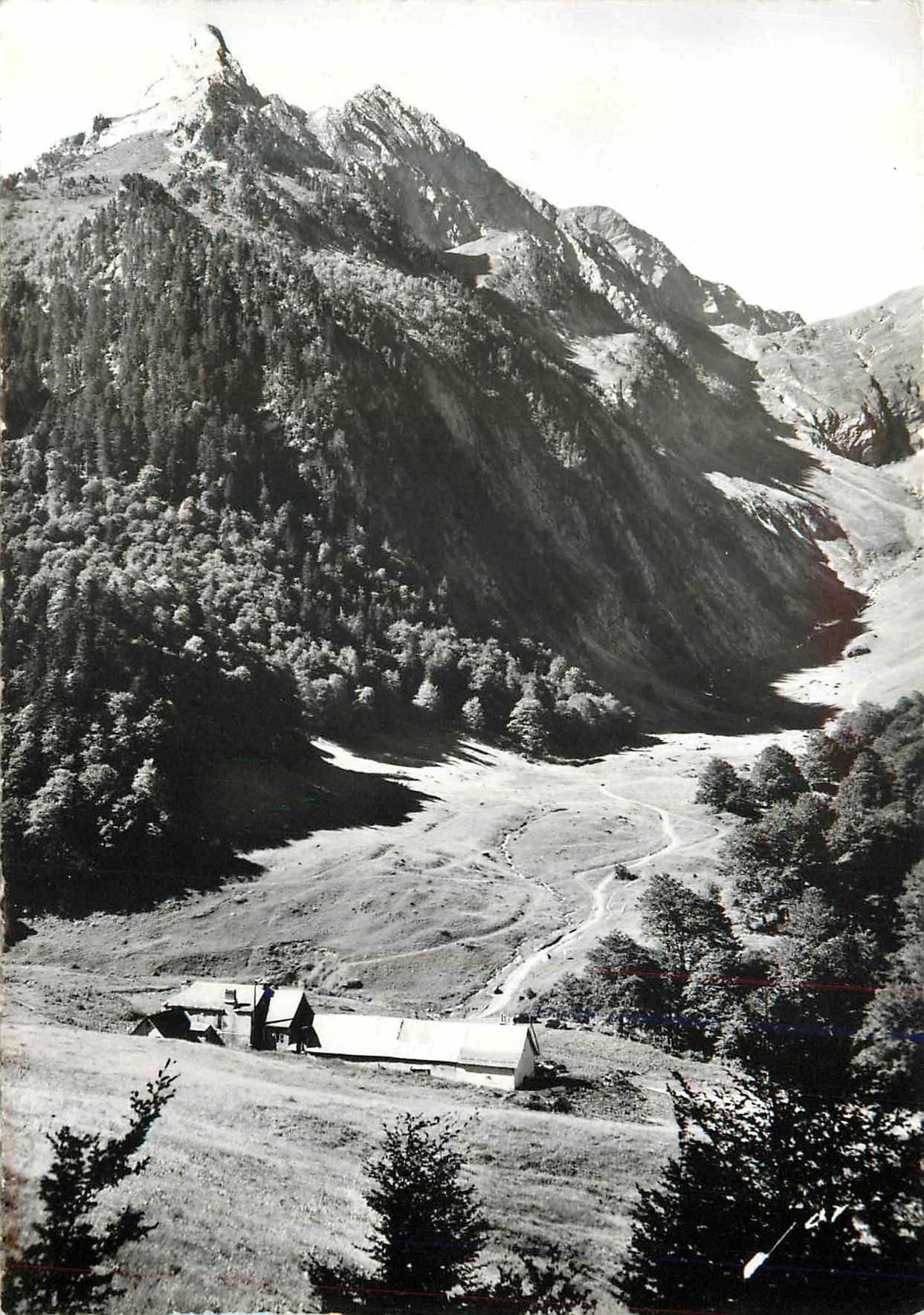 Environs de Luchon — L'Hospice de la Pique — Le Pic de la Pique (2.393 m.) — Édition Jove, Pau
