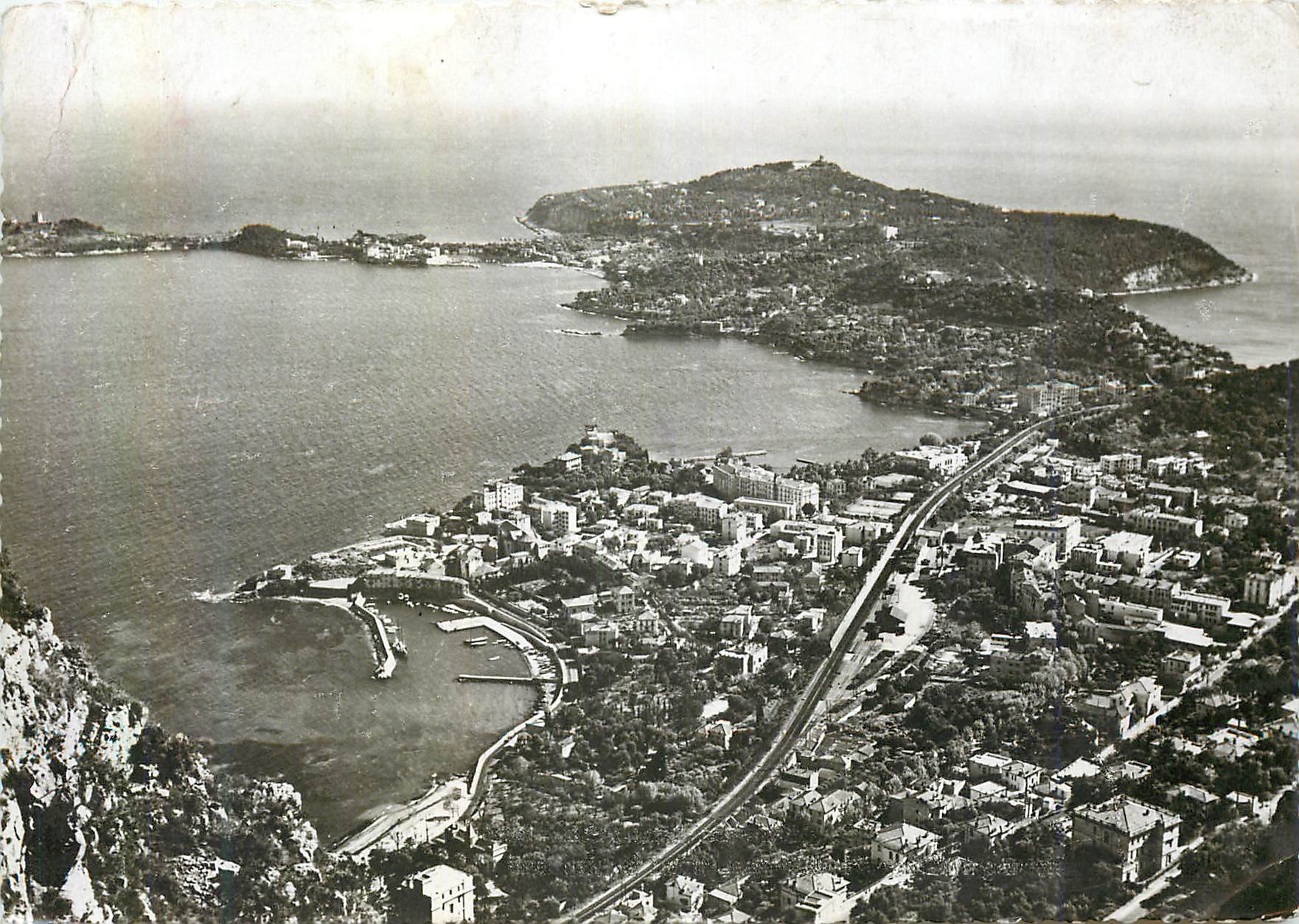 CPM Beaulieu sur Mer Beaulieu et Saint Jean Cap Ferral Vue Generale