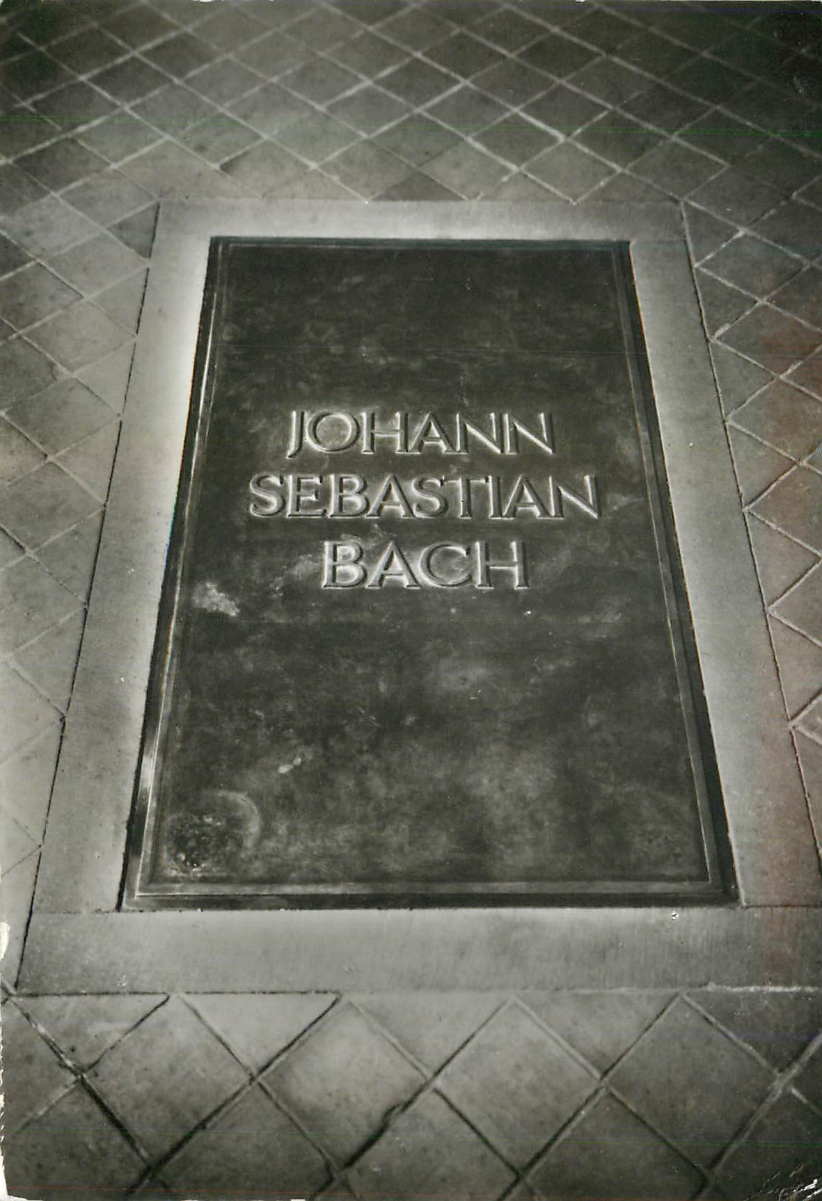 CPM Thomaskirche zu Leipzig Ruhestatte Johann Sebastian Bachs im CHorraum Seit 1964