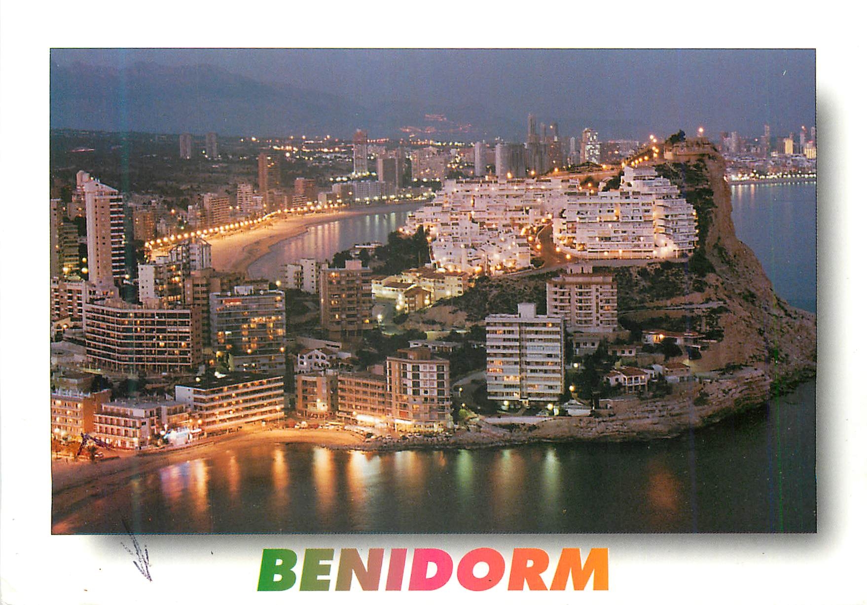 CPM Benidorm (Espana) Vue Nocturne depuis la Cala de Finestrai