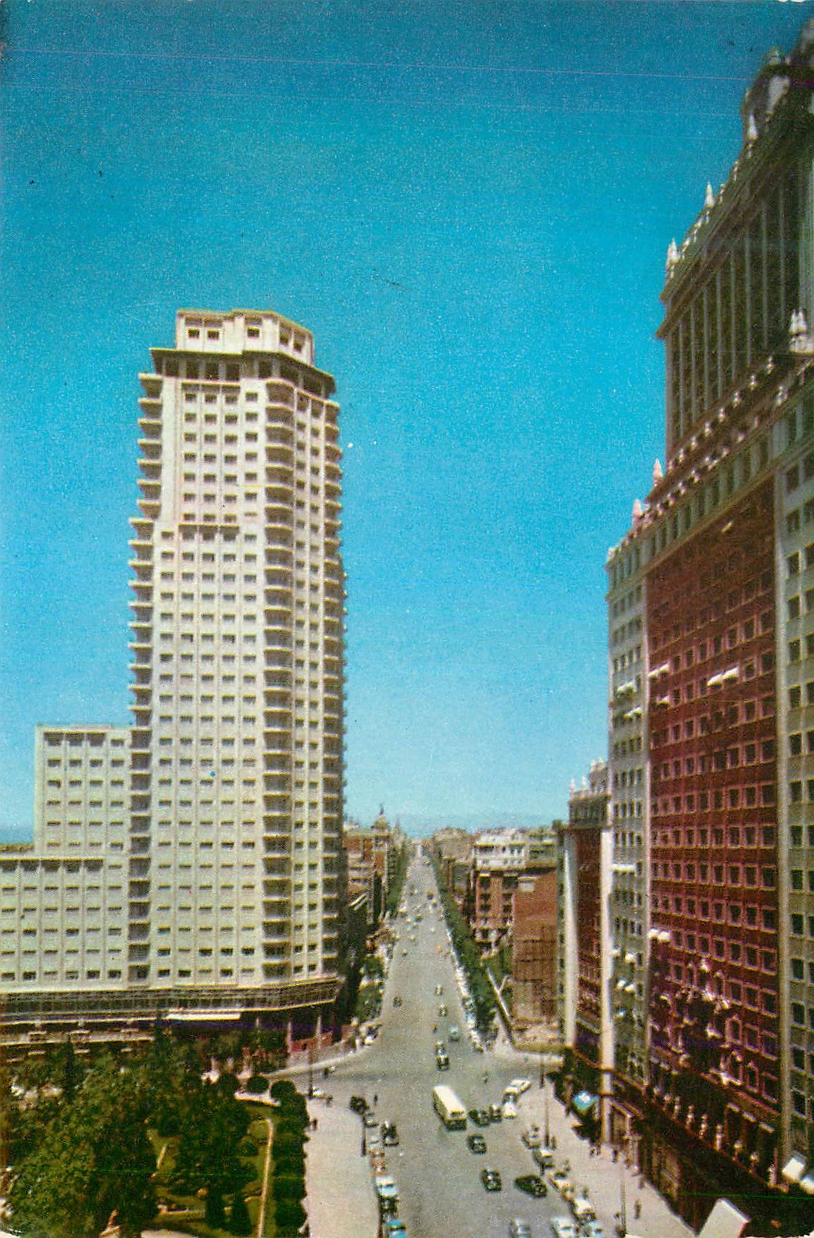 CPM Madrid Place d'Espagne et Rue de la Princesa