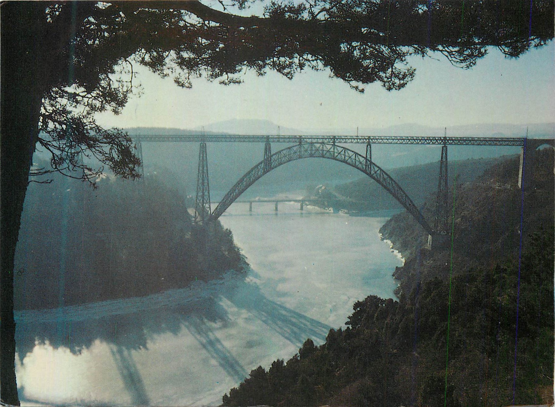 CPM Centenaire du Viaduc de Garabit en Hiver(1884 1984)