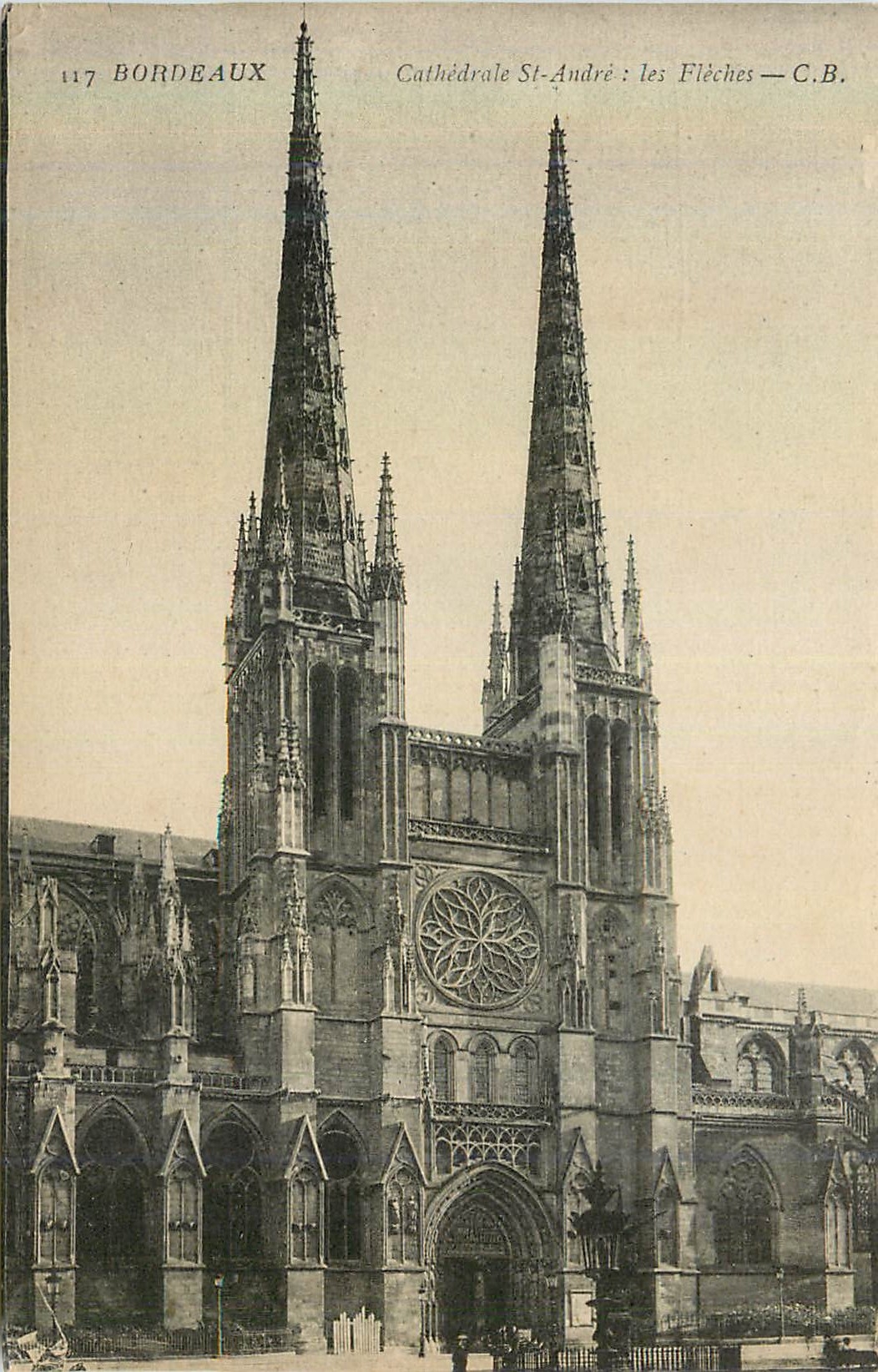 CPA Bordeaux Cathedrale Andre Les Fleches