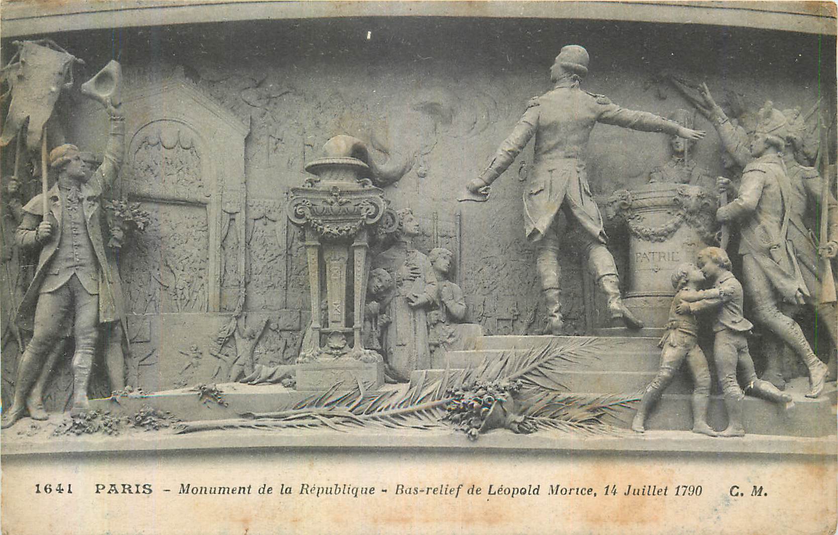 CPA Paris Monument de la Republique Bas Relief de Leopart Morice