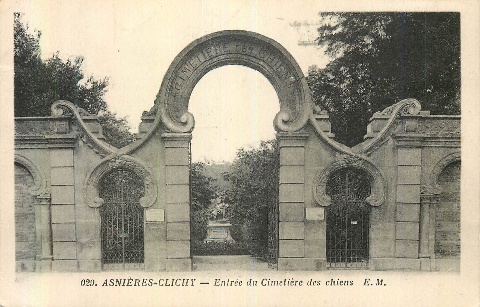 CPA Asnieres Clichy Entree du Cimetiere des Chiens