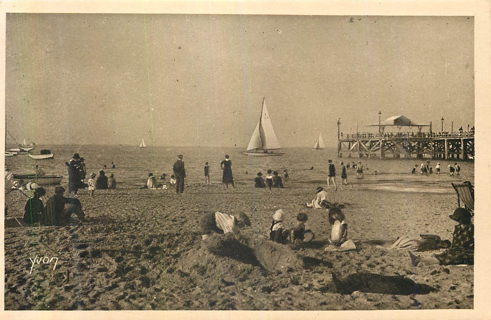 CPA Les Charmes de la Corte d'Argent Mer et Foret La Douce France Arachon La Plage a l'Heure du Bain