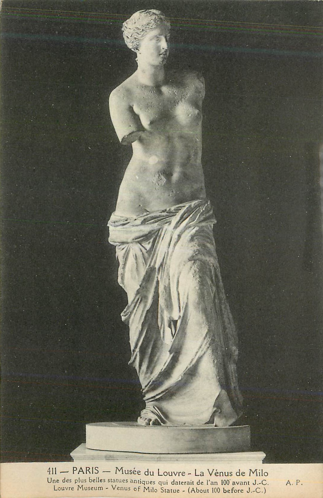 CPA Paris Musee du Louvre La Venus de Milo Une des plus Belles Statues Antiques