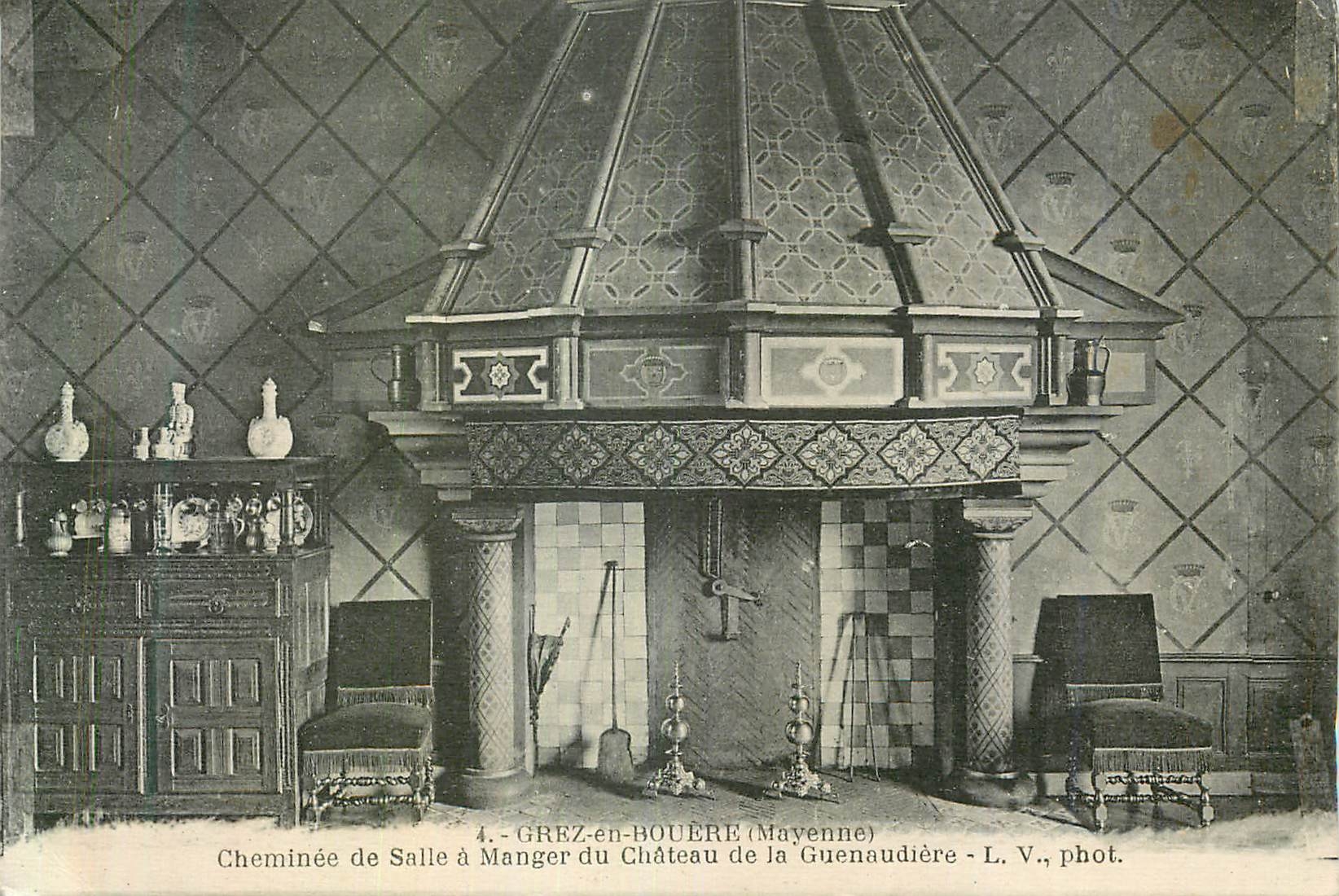 CPA Grez en Bouere (Mayenne) Cheminee de Salle a Manger du Chateau de la Guenaudiere